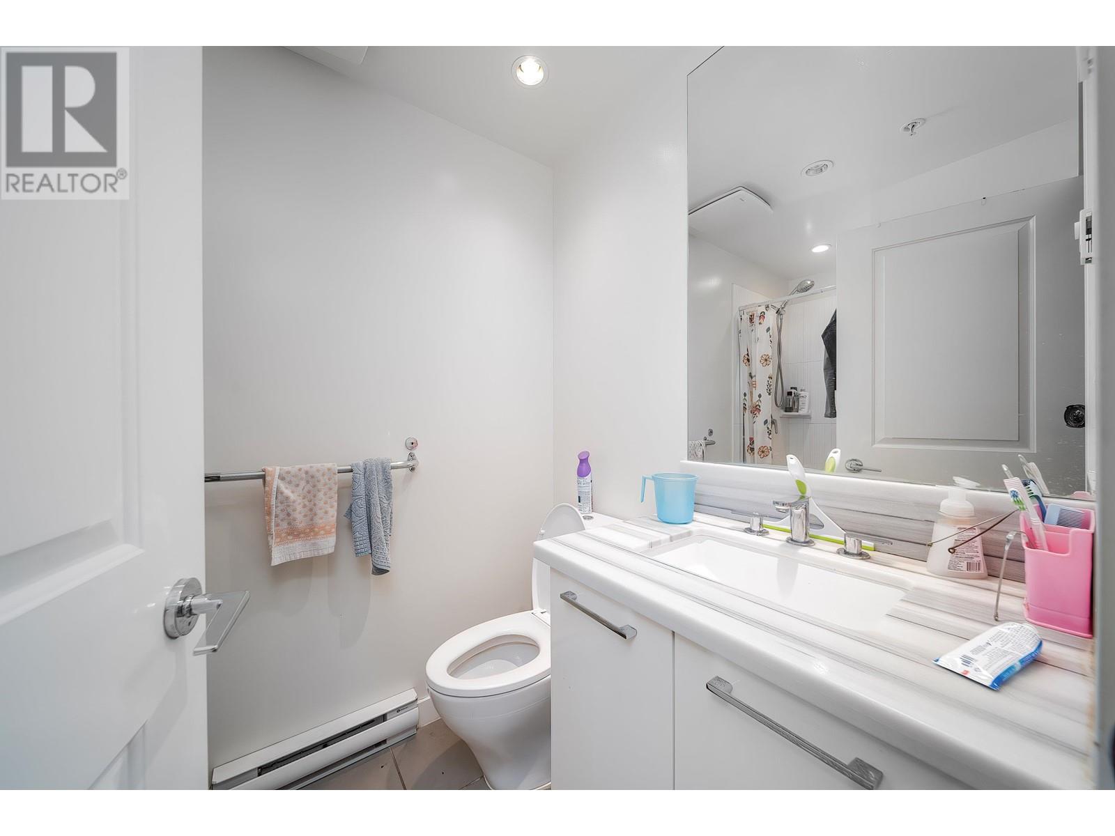 308 4880 Bennett Street, Burnaby, British Columbia  V5H 0C1 - Photo 23 - R2979488