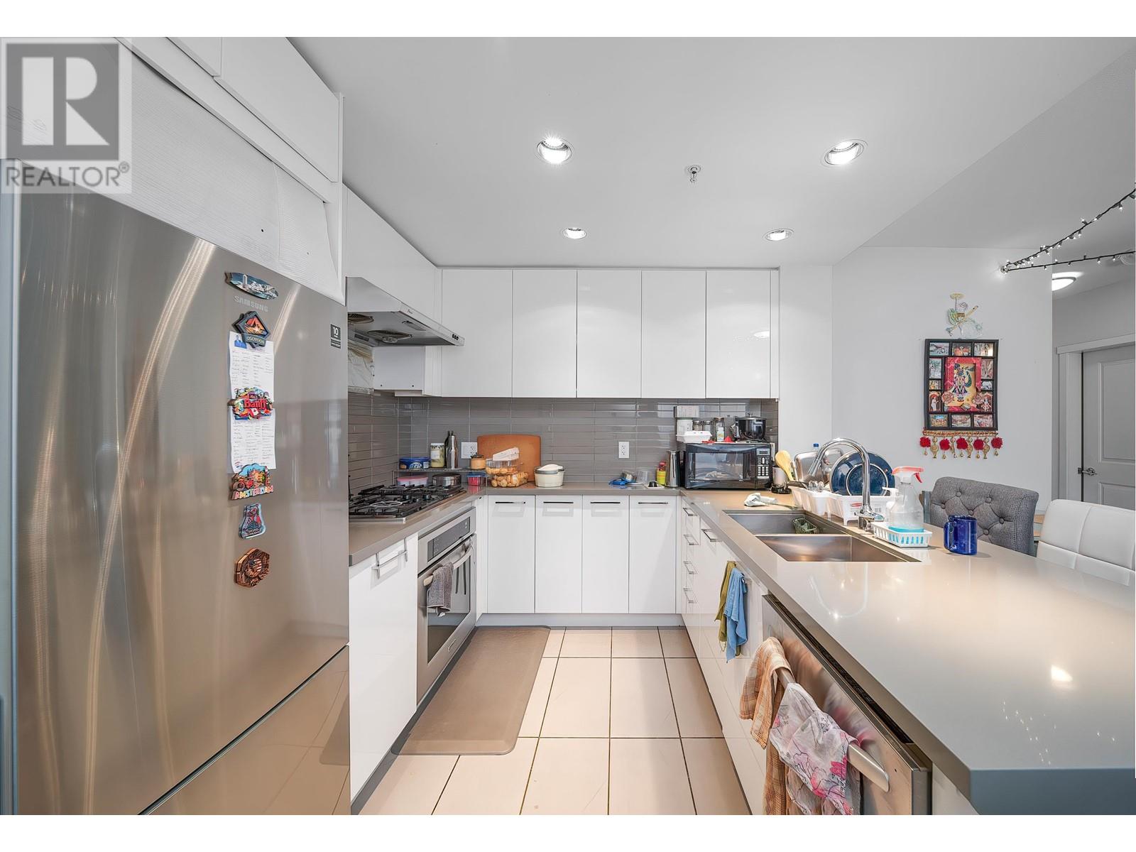 308 4880 Bennett Street, Burnaby, British Columbia  V5H 0C1 - Photo 18 - R2979488