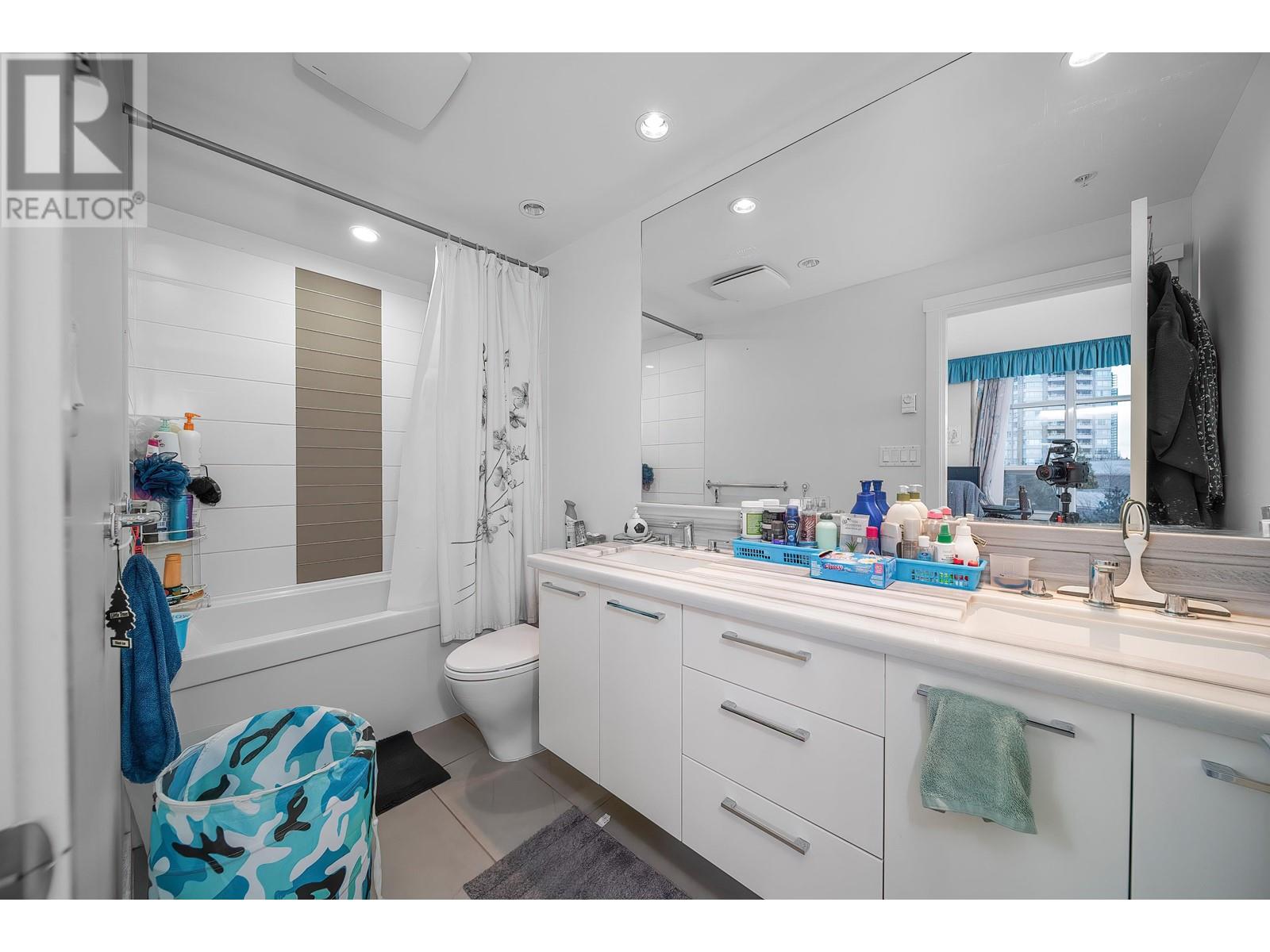 308 4880 Bennett Street, Burnaby, British Columbia  V5H 0C1 - Photo 28 - R2979488