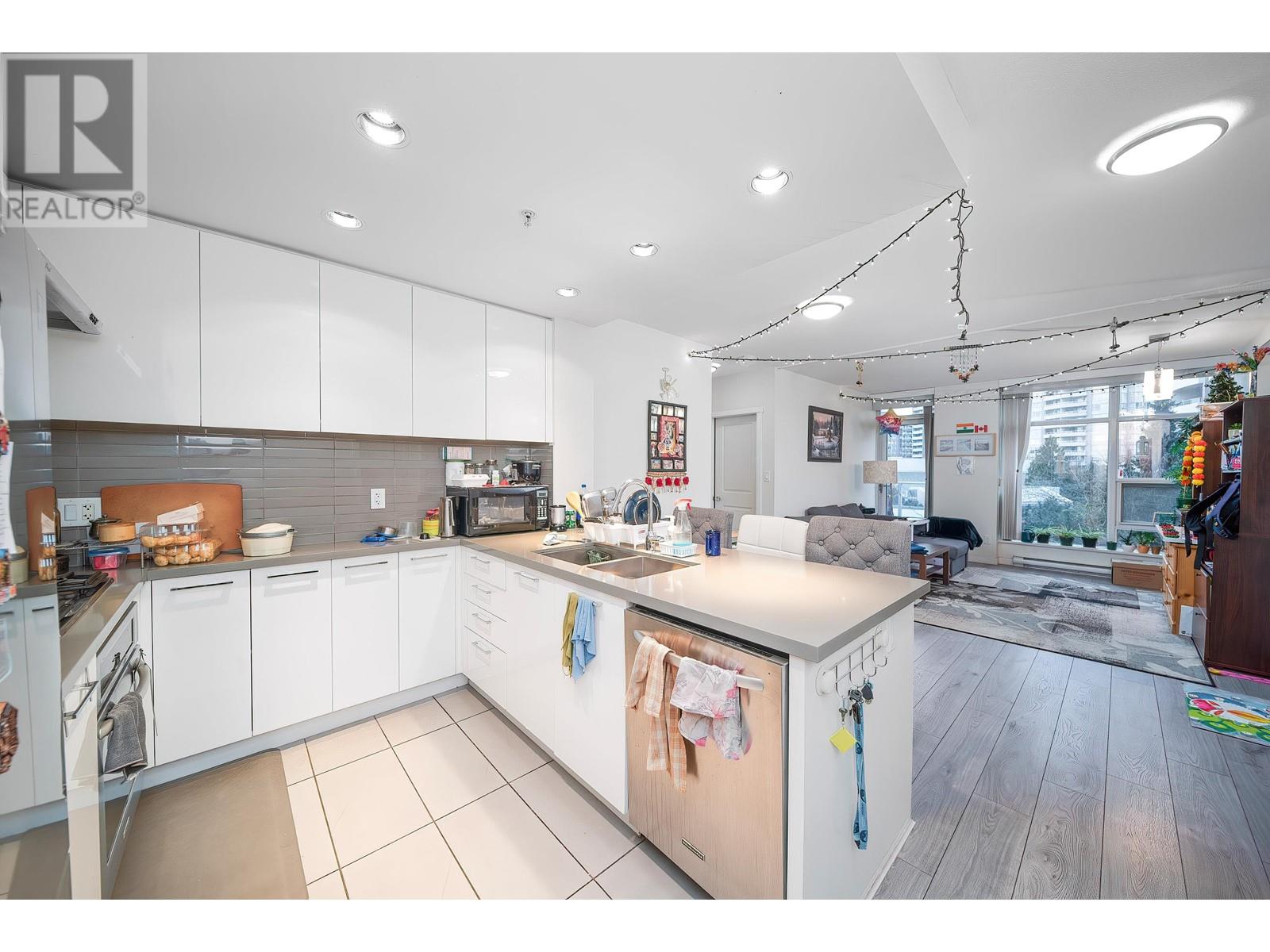 308 4880 Bennett Street, Burnaby, British Columbia  V5H 0C1 - Photo 17 - R2979488