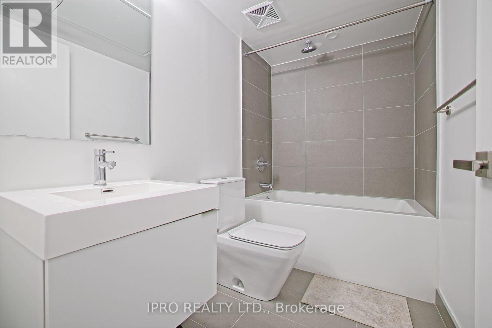 409 - 99 Foxbar Road, Toronto, Ontario  M4V 0B2 - Photo 32 - C12027448