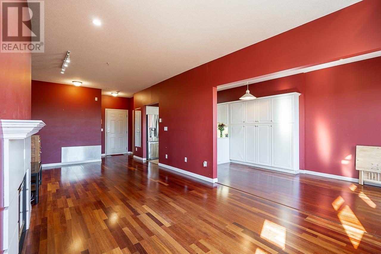 Listing Picture 7 of 40 : 125 12931 RAILWAY AVENUE, Richmond / 烈治文 - 魯藝地產 Yvonne Lu Group - MLS Medallion Club Member