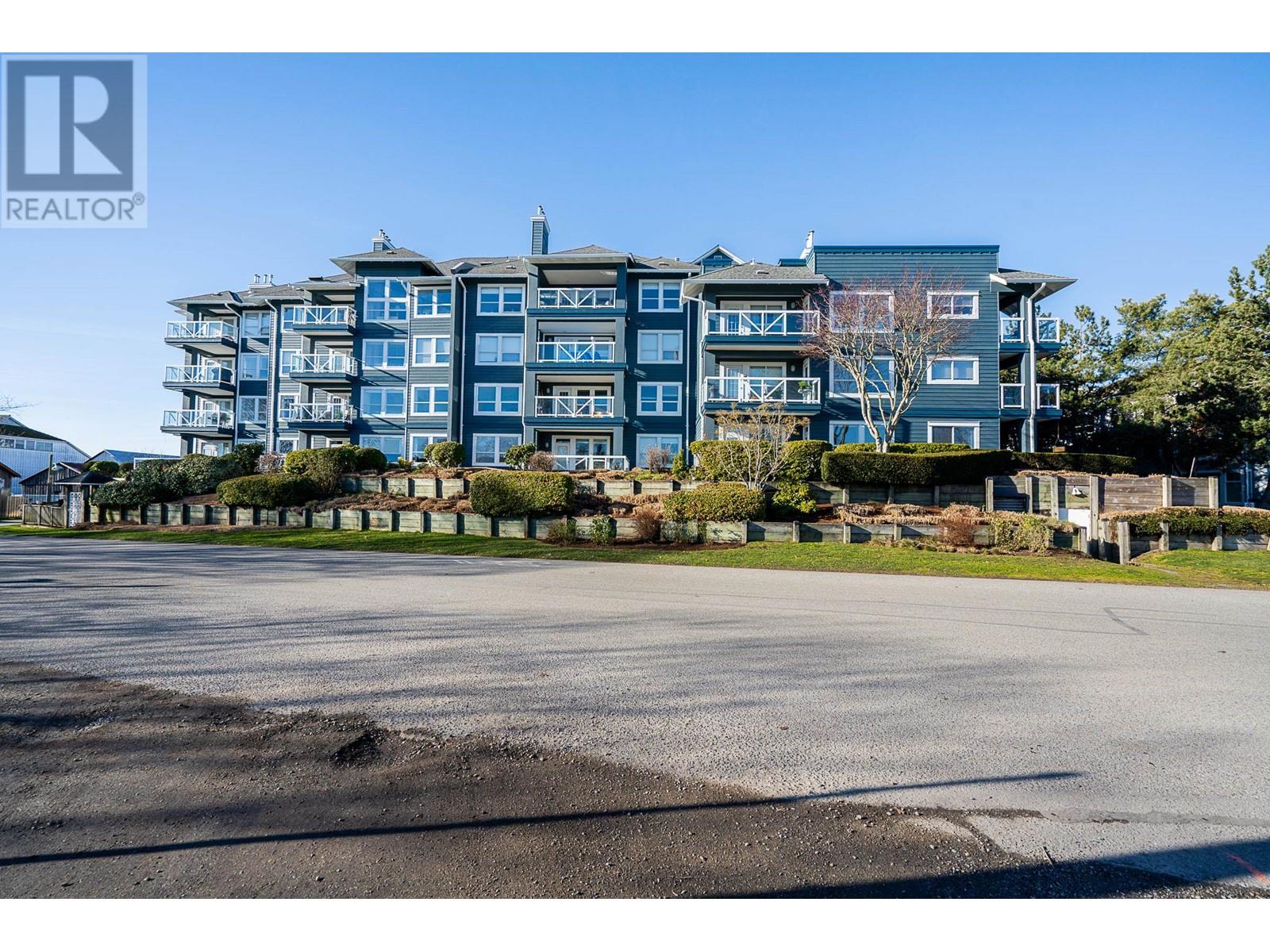 Listing Picture 27 of 40 : 125 12931 RAILWAY AVENUE, Richmond / 烈治文 - 魯藝地產 Yvonne Lu Group - MLS Medallion Club Member