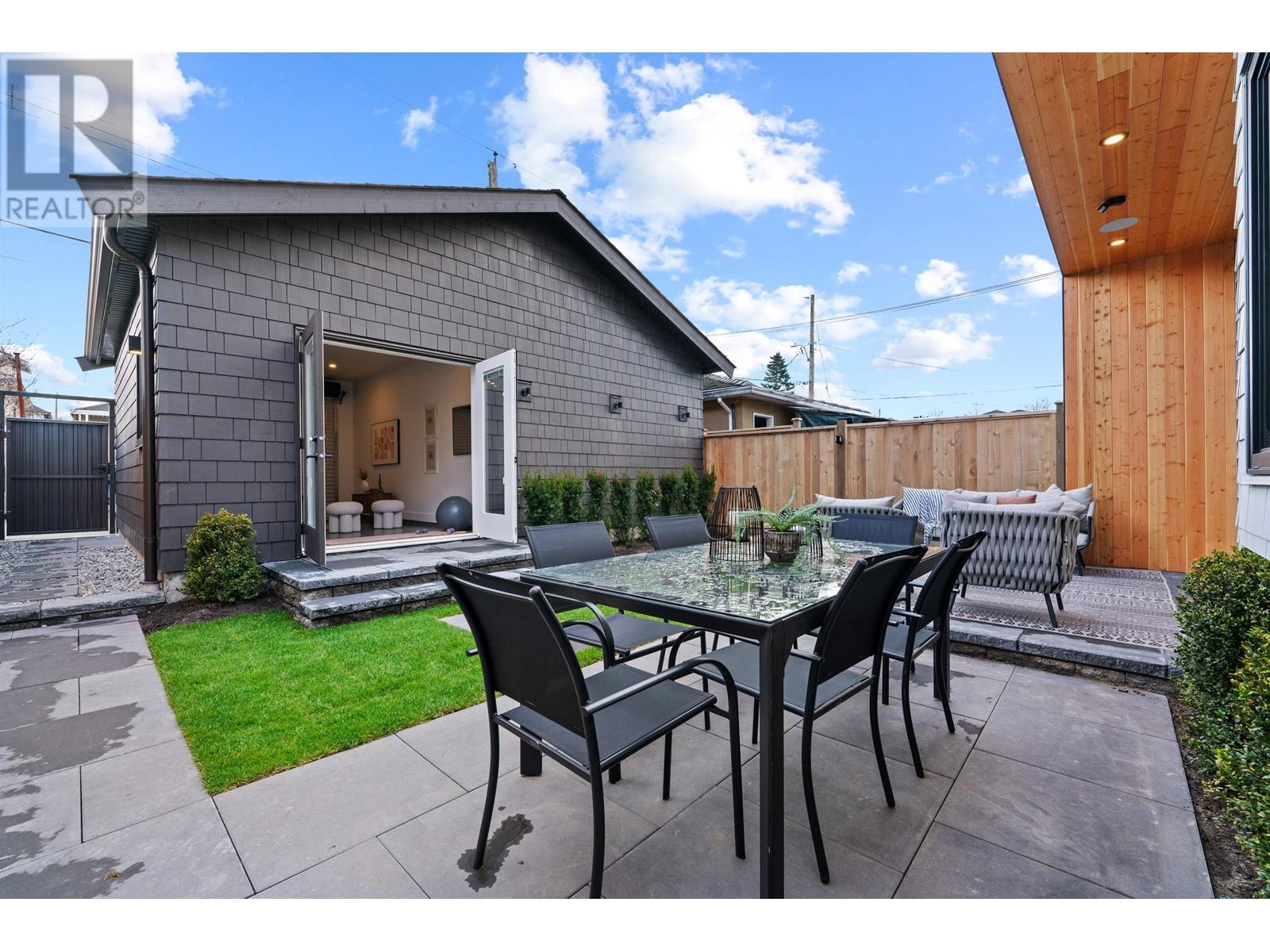2 1260 Kaslo Street, Vancouver, British Columbia  V5K 3Z7 - Photo 27 - R2979455