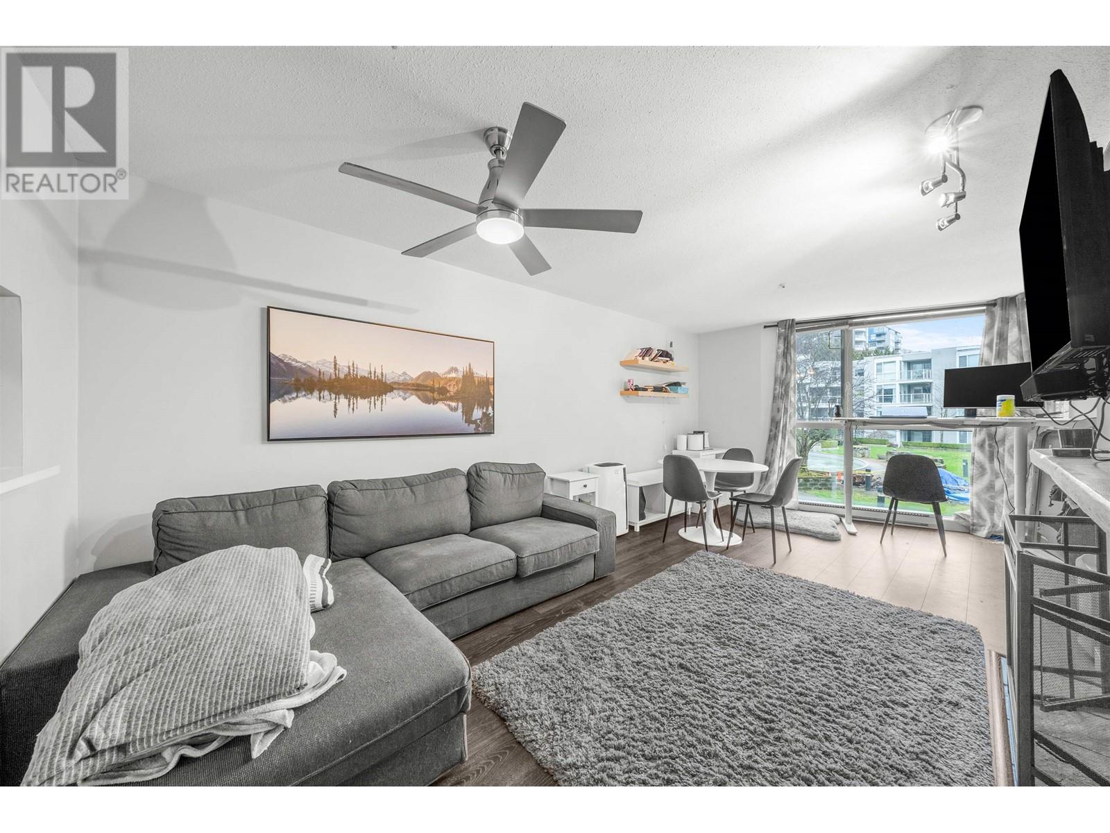 207 8460 Jellicoe Street, Vancouver, British Columbia  V5S 4S8 - Photo 1 - R2979588