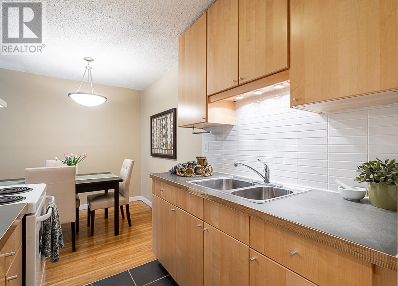 406 2125 W 2nd Avenue, Vancouver, British Columbia  V6K 1H7 - Photo 1 - R2979595