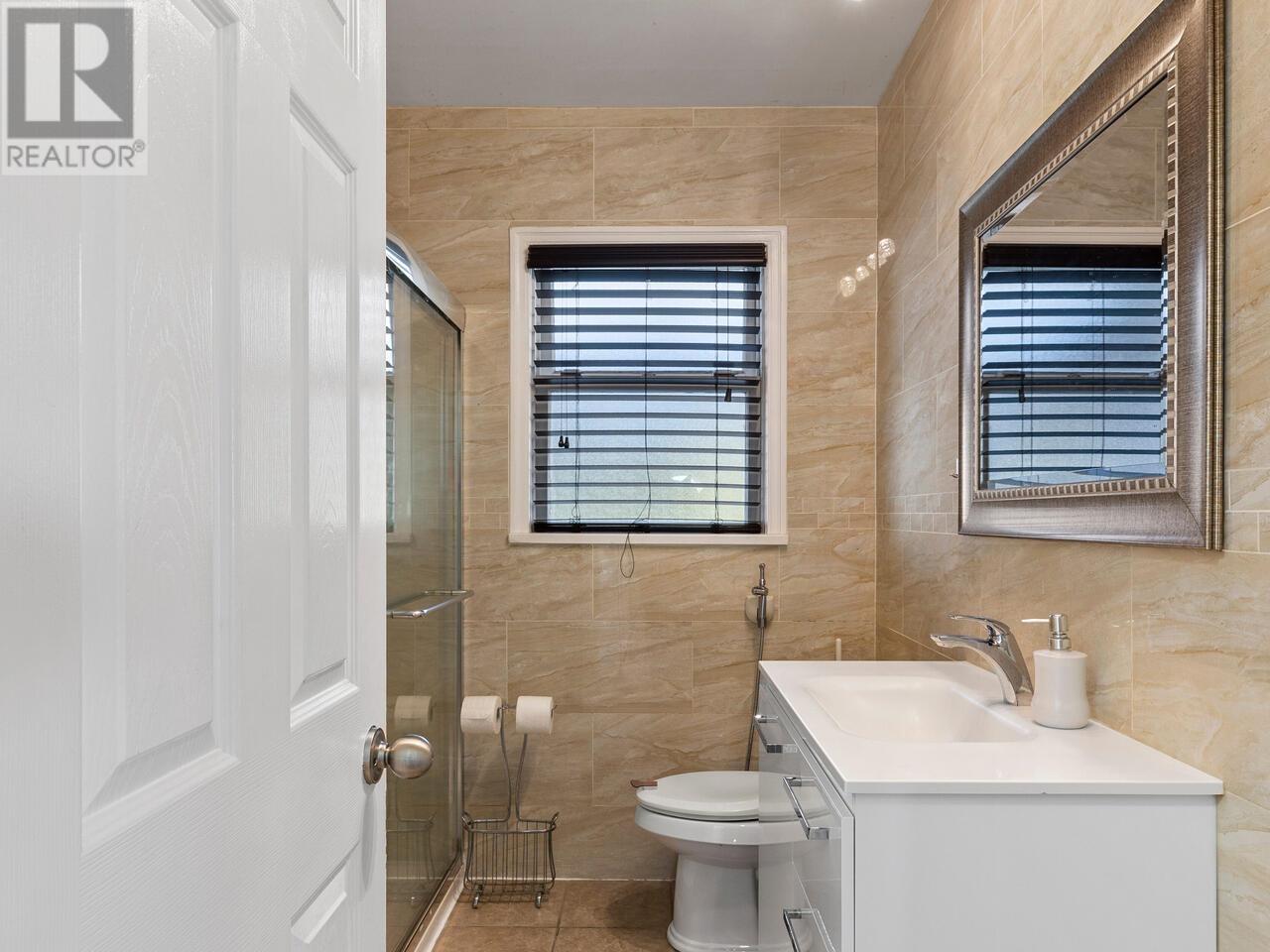 1701 Nanaimo Street, New Westminster, British Columbia  V3M 2G7 - Photo 20 - R2979579
