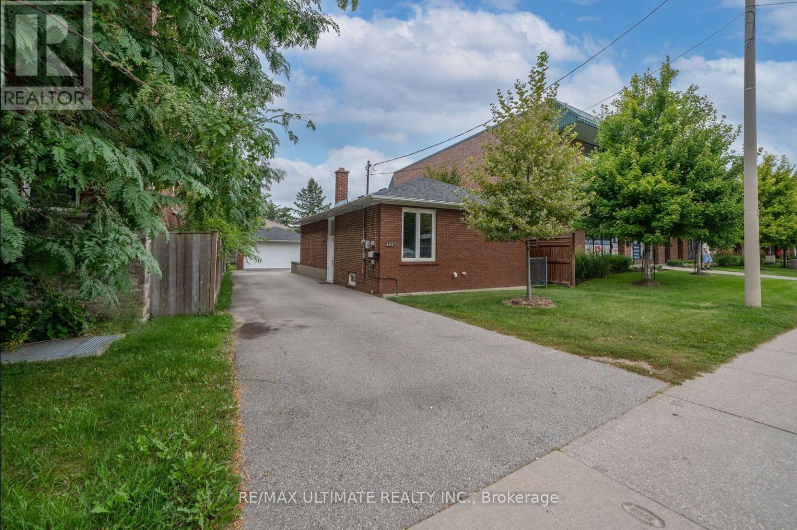 Property at 2966 ISLINGTON AVENUE image 4