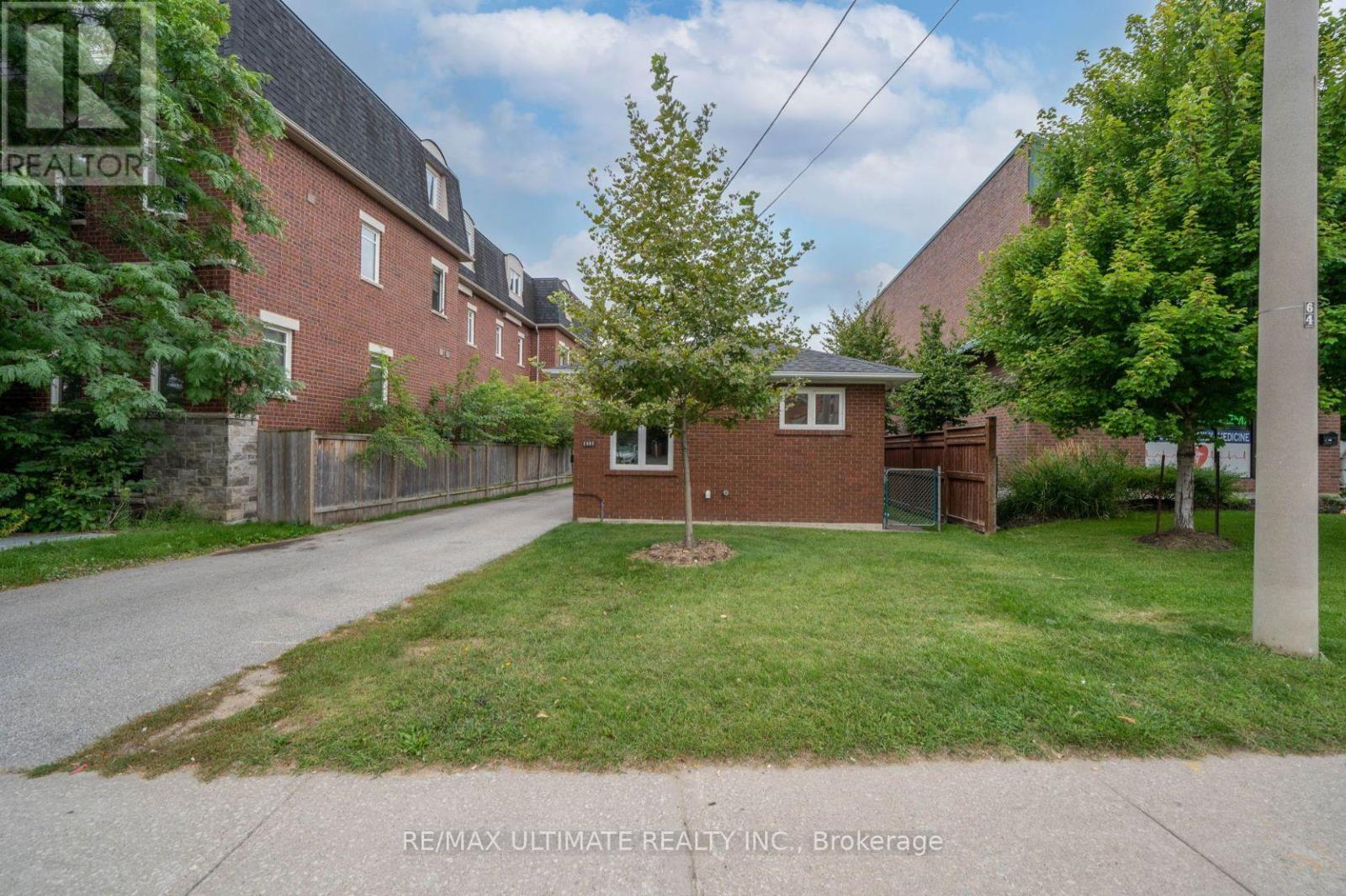 Property at 2966 ISLINGTON AVENUE image 5