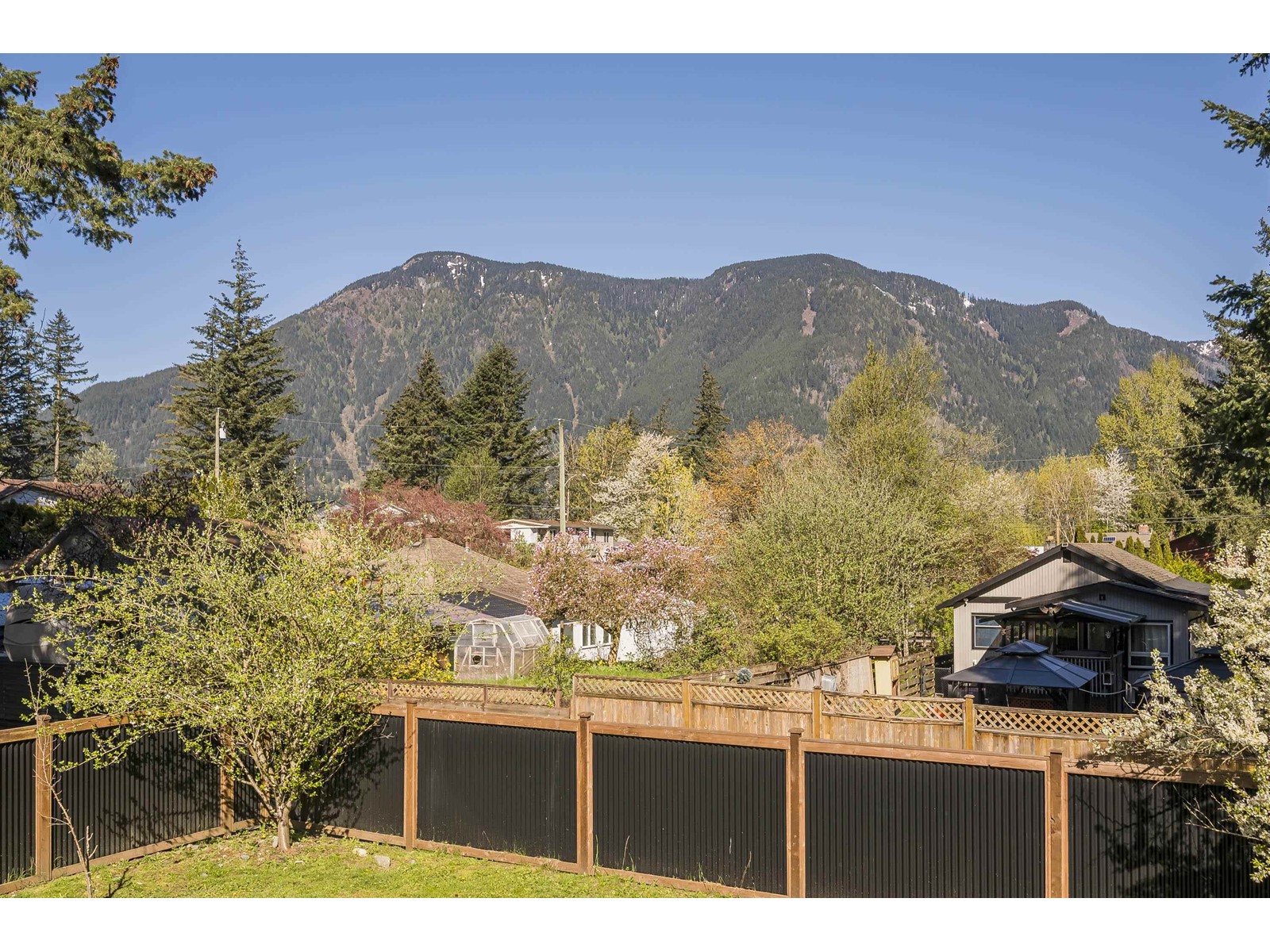 695 Hudson Bay Street, Hope, Hope, British Columbia  V0X 1L4 - Photo 35 - R2965812