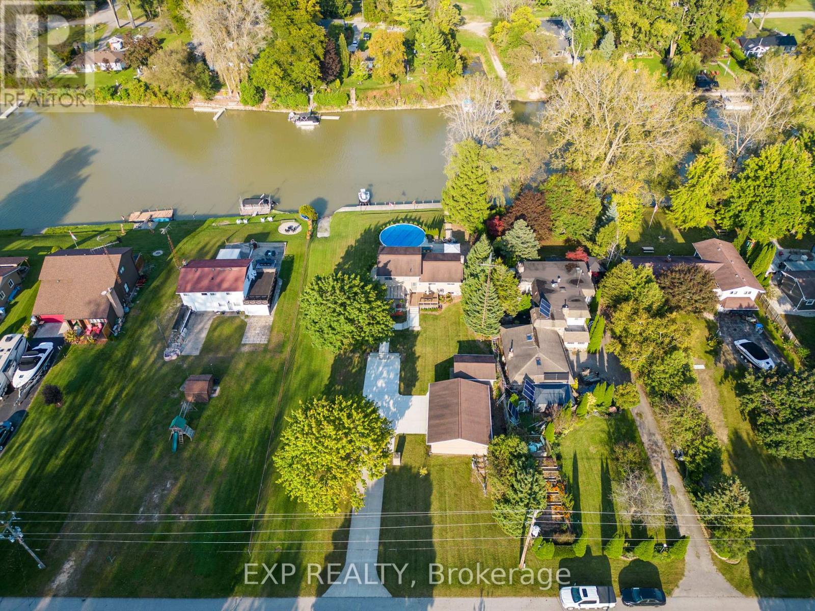9952 Prince Philip Street, Lambton Shores (Port Franks), Ontario  N0M 2N0 - Photo 47 - X12027516