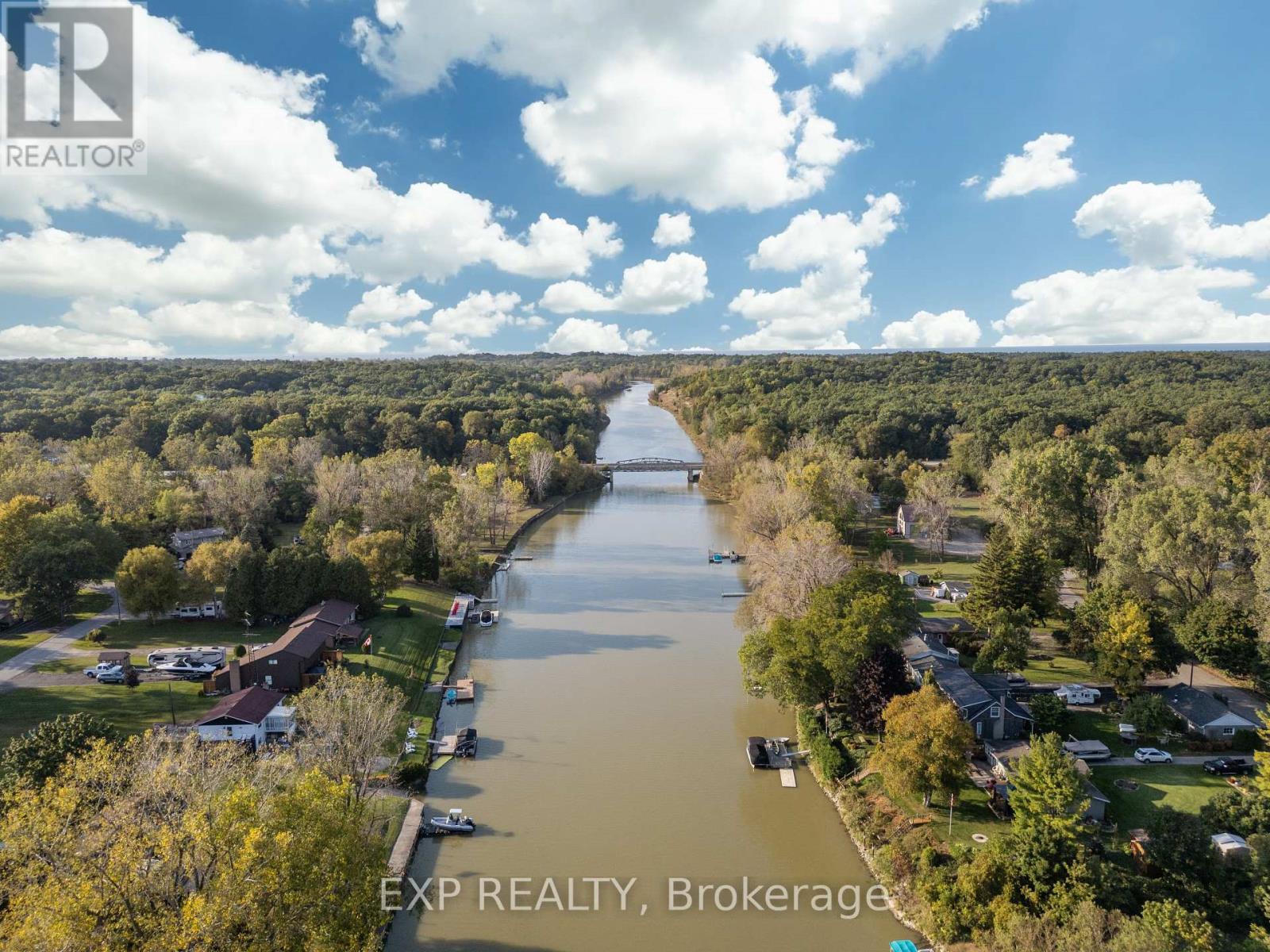 9952 Prince Philip Street, Lambton Shores (Port Franks), Ontario  N0M 2N0 - Photo 50 - X12027516