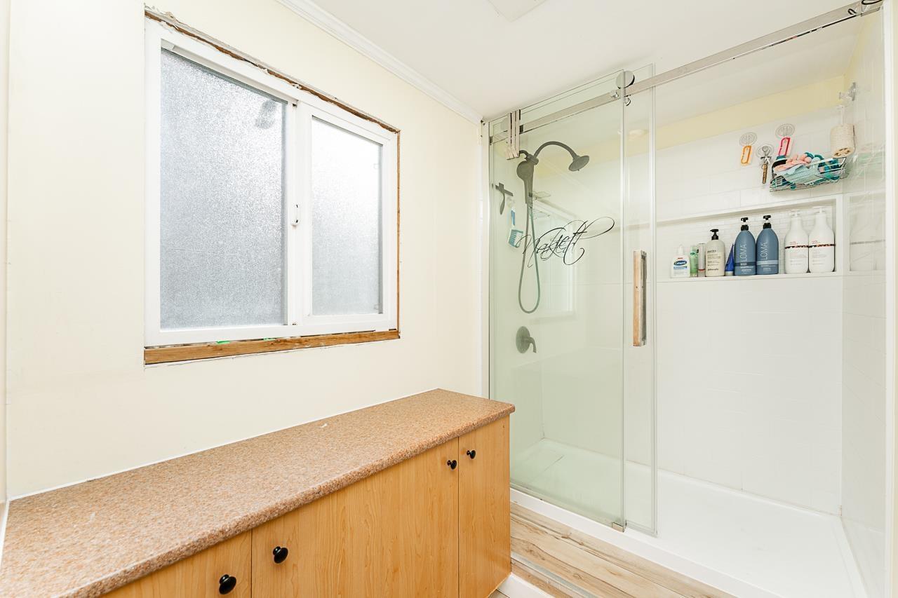 3742 204 Street, Langley, British Columbia  V3A 1X4 - Photo 22 - R2979179