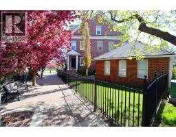 300 Garrison Square Sw Garrison Woods, Calgary, Ca