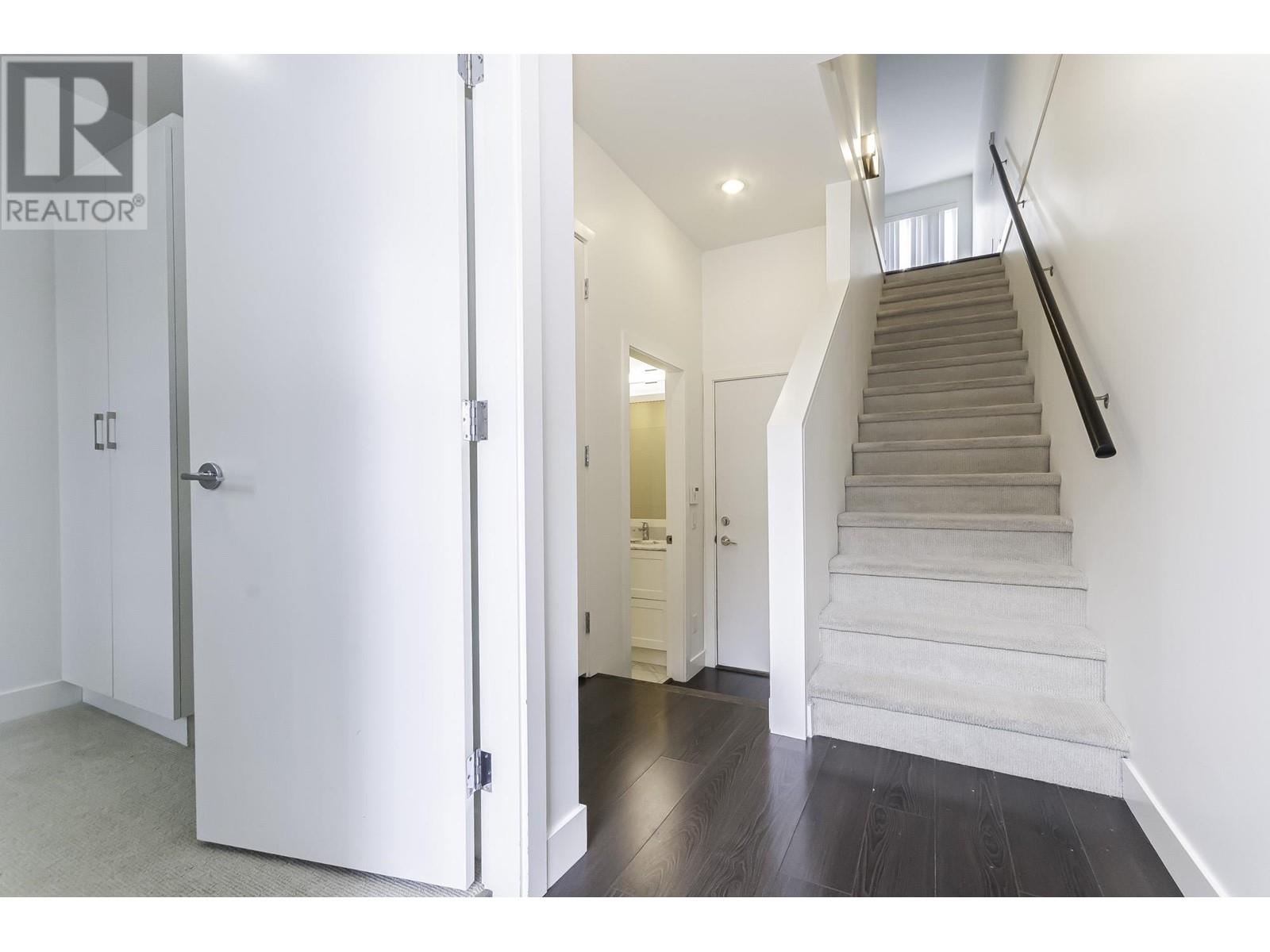 111 548 Foster Avenue, Coquitlam, British Columbia  V3J 0E2 - Photo 24 - R2979613