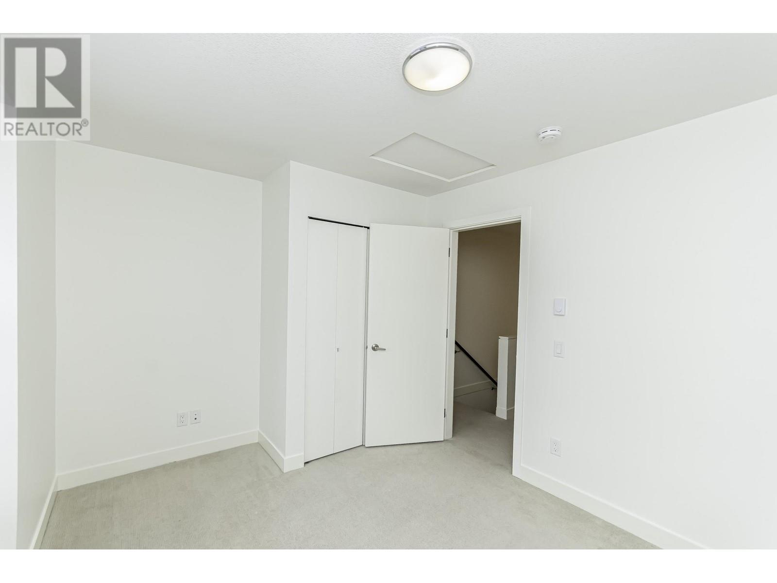 111 548 Foster Avenue, Coquitlam, British Columbia  V3J 0E2 - Photo 9 - R2979613