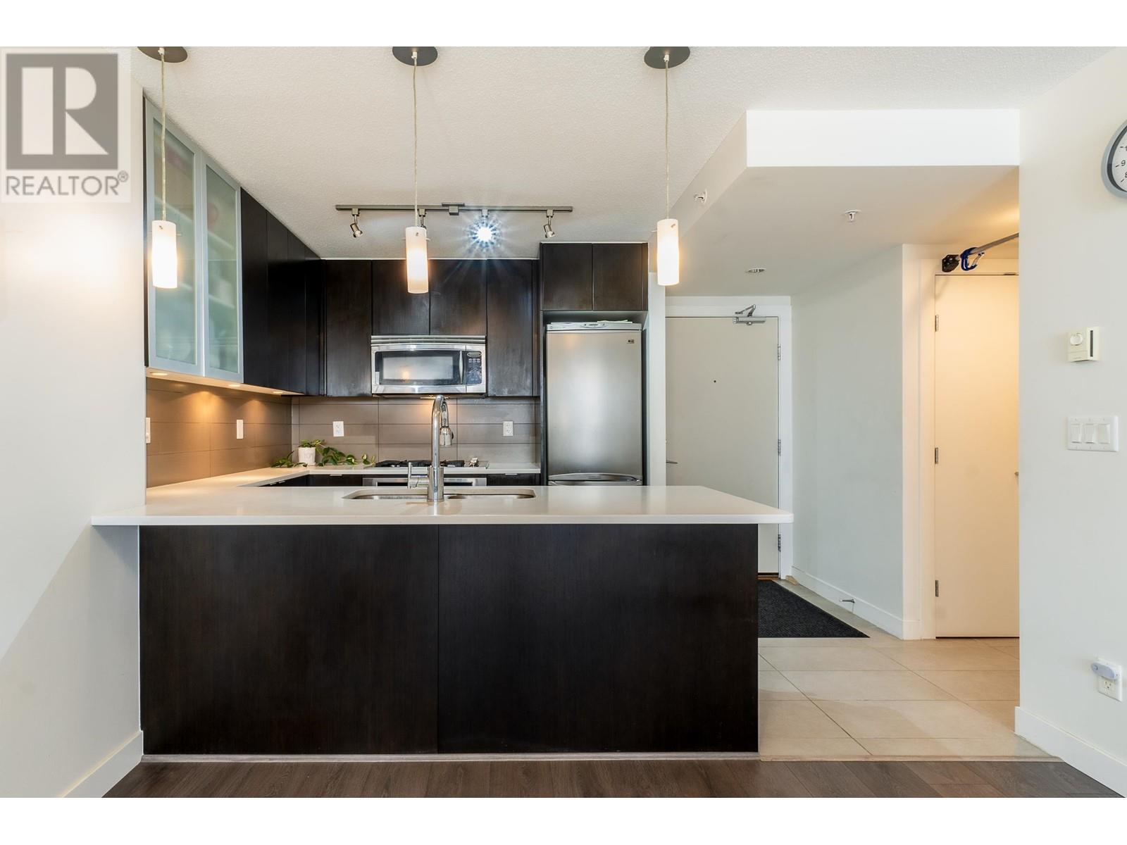 2202 7325 Arcola Street, Burnaby, British Columbia  V5E 0A8 - Photo 3 - R2979617