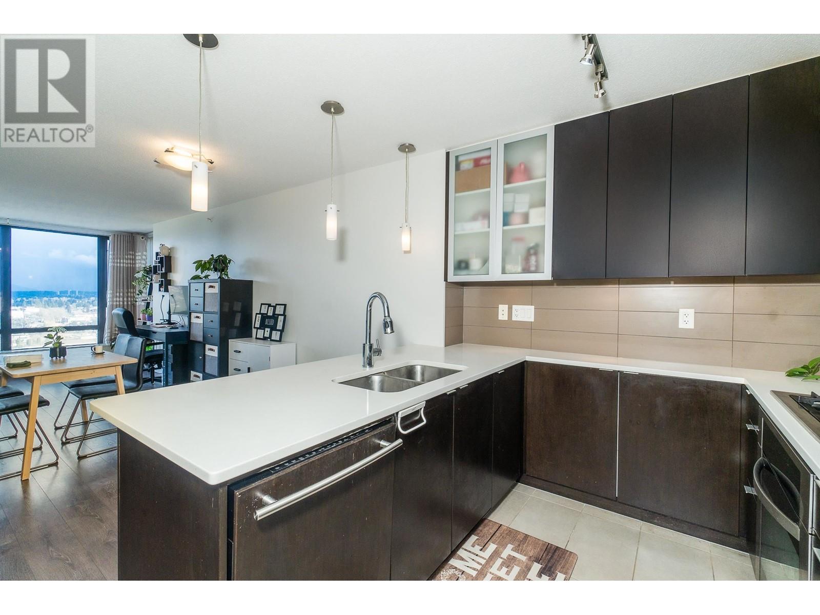 2202 7325 Arcola Street, Burnaby, British Columbia  V5E 0A8 - Photo 6 - R2979617