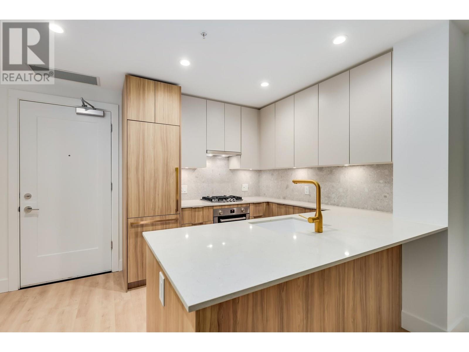 303 2325 Emery Court, North Vancouver, British Columbia  V7J 0E9 - Photo 10 - R2979618