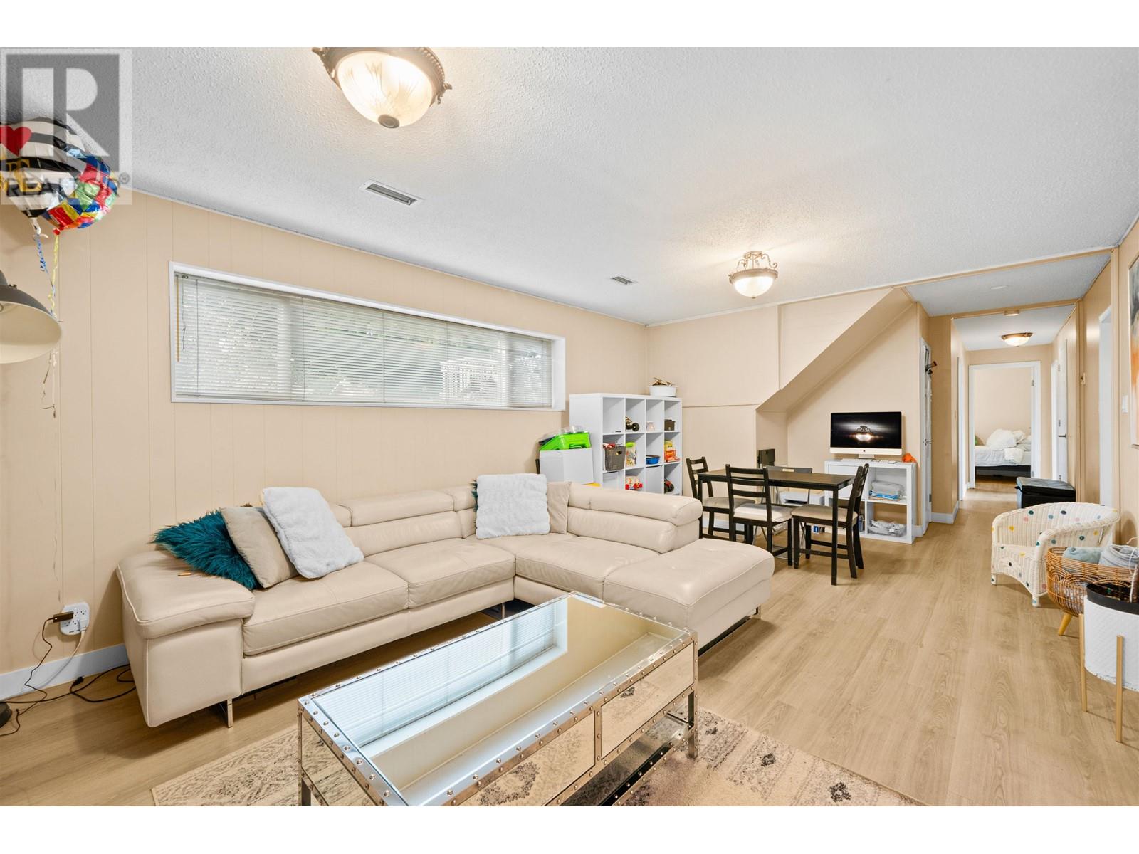 6565 Sumas Drive, Burnaby, British Columbia  V5B 2V1 - Photo 8 - R2979625