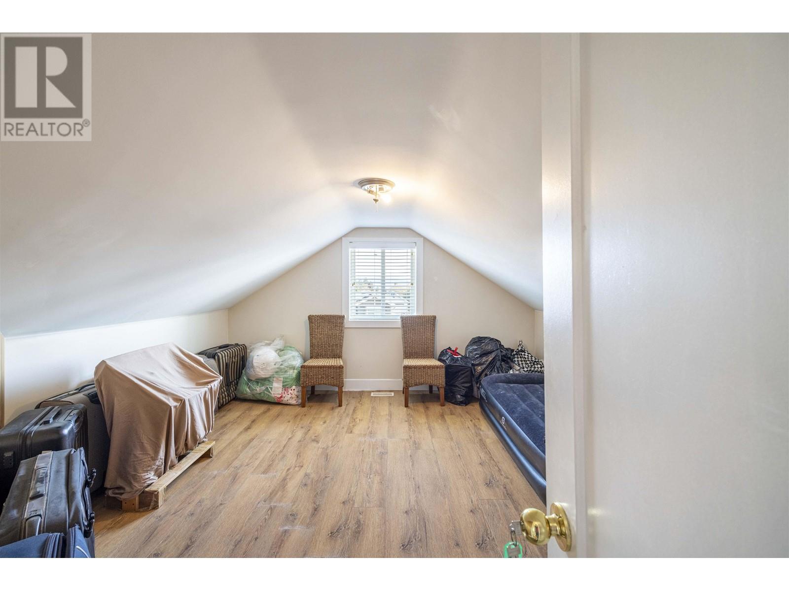 7535 Burgess Street, Burnaby, British Columbia  V3N 3H9 - Photo 22 - R2979629
