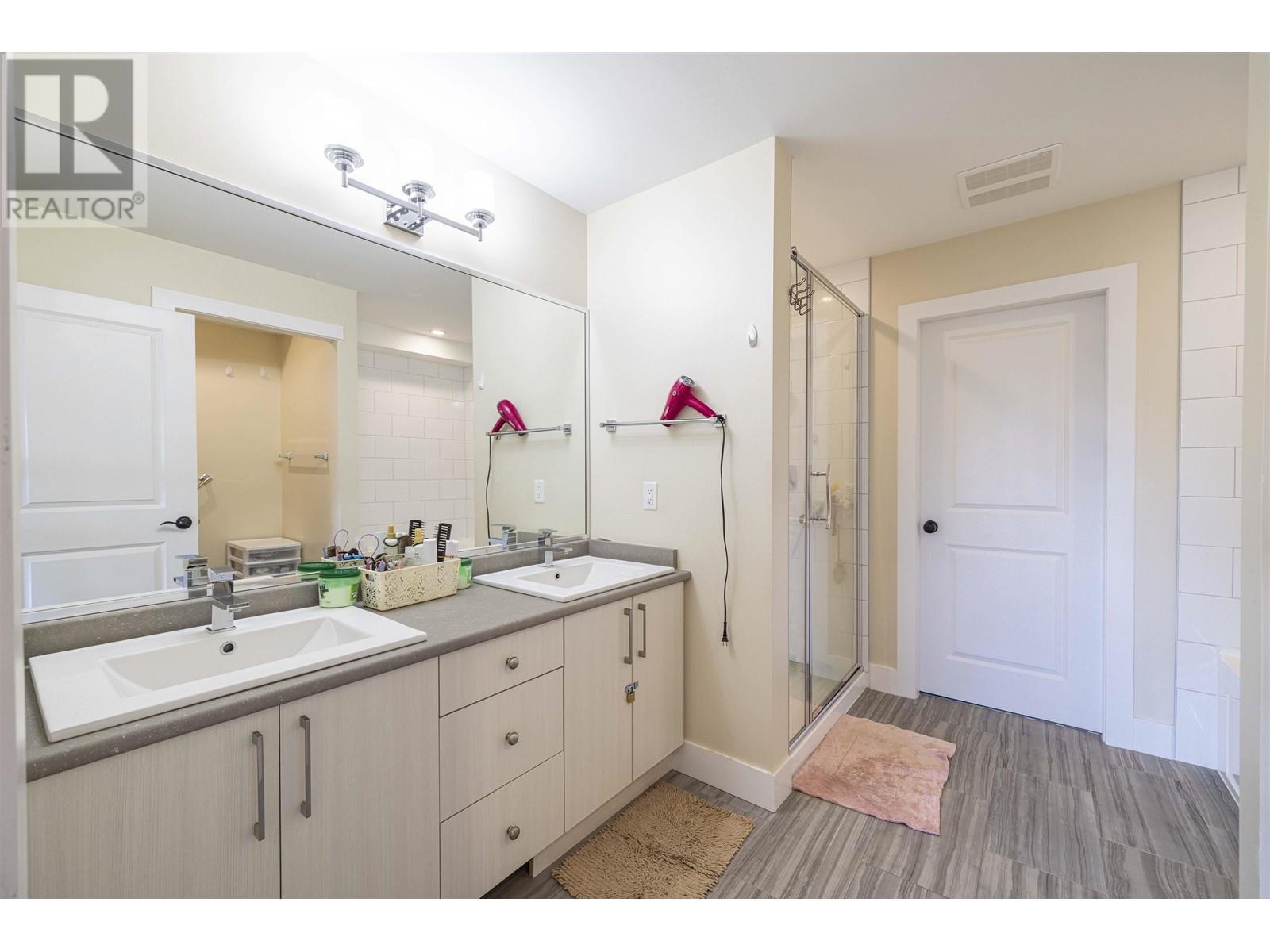 7535 Burgess Street, Burnaby, British Columbia  V3N 3H9 - Photo 15 - R2979629