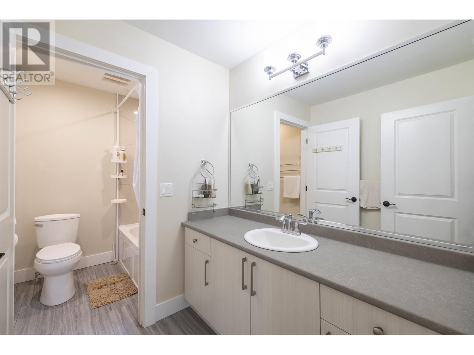 7535 Burgess Street, Burnaby, British Columbia  V3N 3H9 - Photo 13 - R2979629