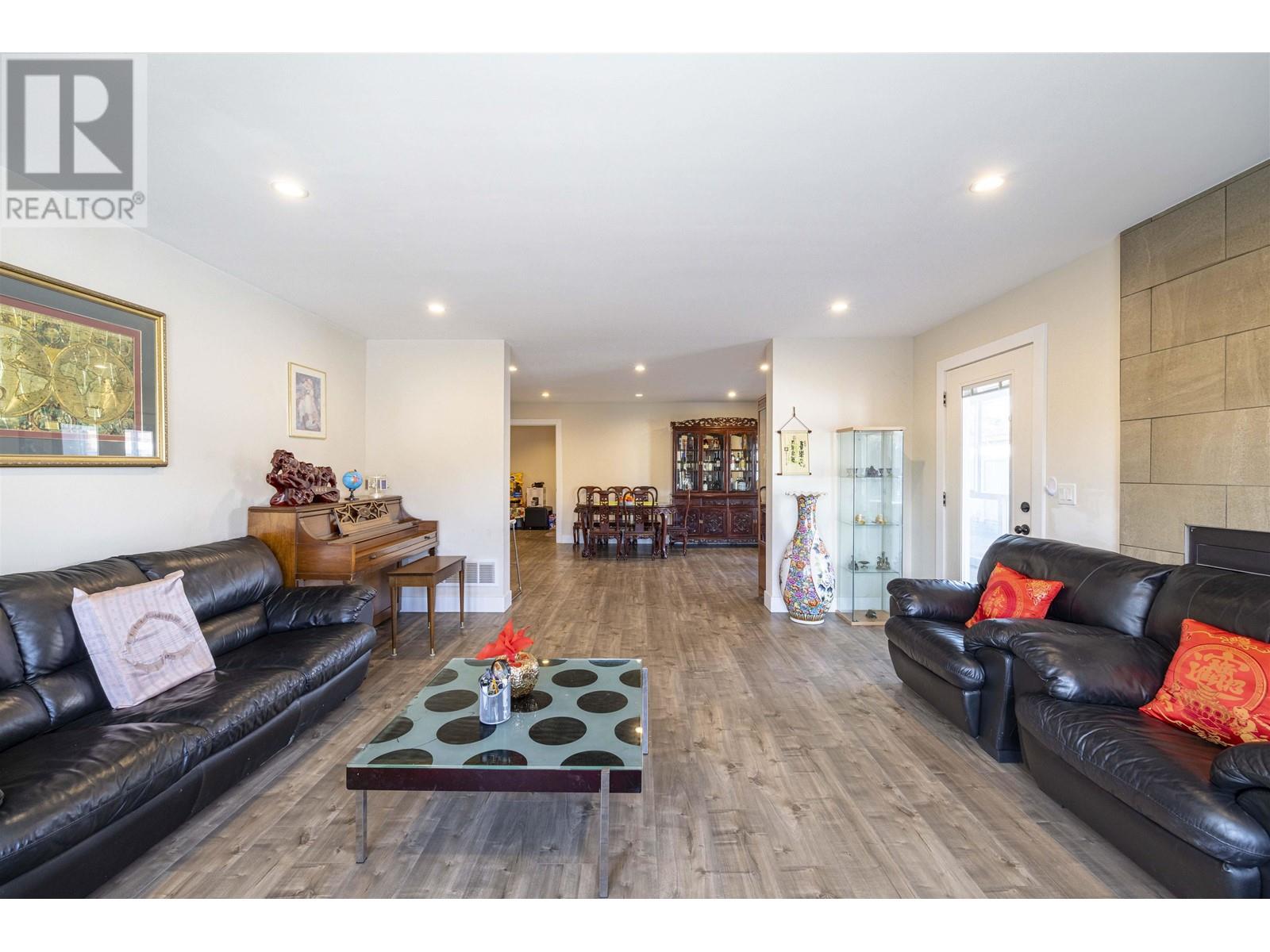 Property at 7535 BURGESS STREET image 5