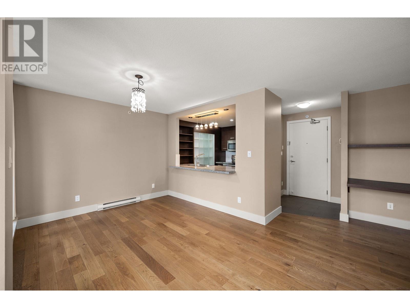 204 2959 Glen Drive, Coquitlam, British Columbia  V3B 0B8 - Photo 8 - R2979203
