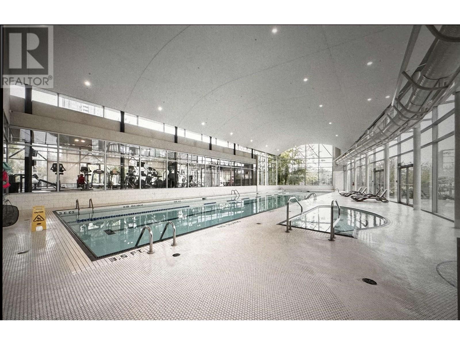 Listing Picture 5 of 14 : 471 BEACH CRESCENT, Vancouver / 溫哥華 - 魯藝地產 Yvonne Lu Group - MLS Medallion Club Member