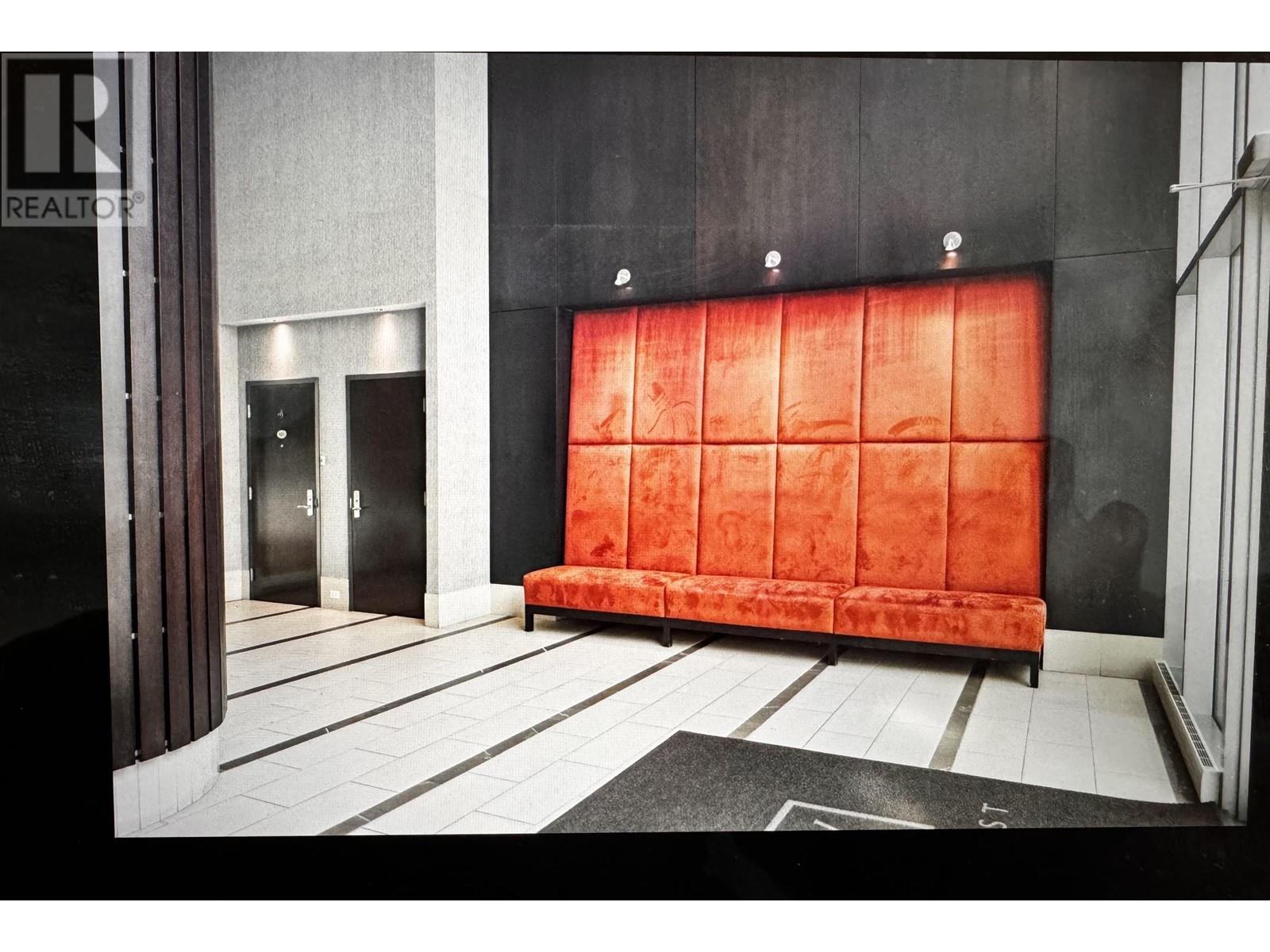 Listing Picture 8 of 14 : 471 BEACH CRESCENT, Vancouver / 溫哥華 - 魯藝地產 Yvonne Lu Group - MLS Medallion Club Member