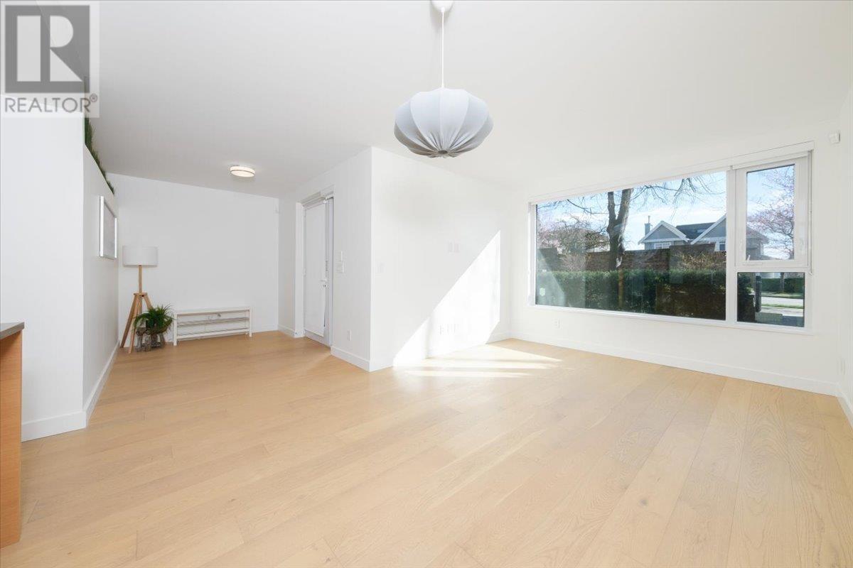 1581 W 57th Avenue, Vancouver, British Columbia  V6P 0H7 - Photo 7 - R2977881
