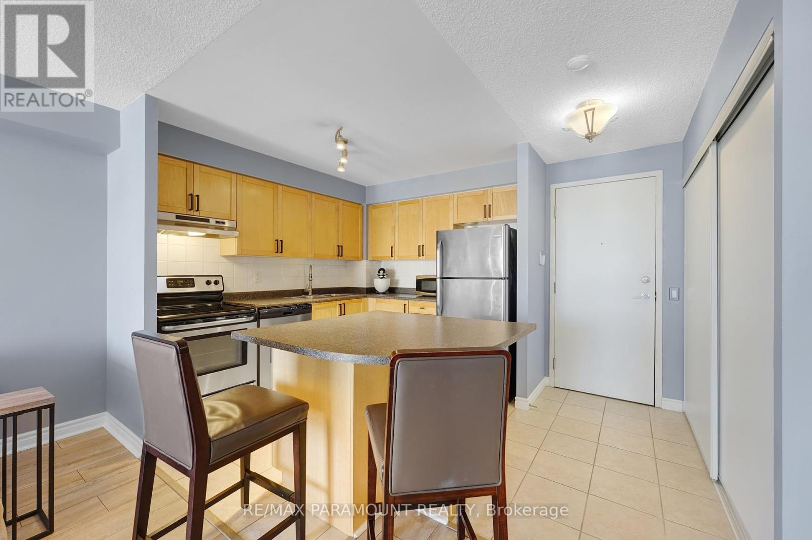 912 - 55 Strathaven Drive, Mississauga, Ontario  L5R 4G9 - Photo 12 - W12027549