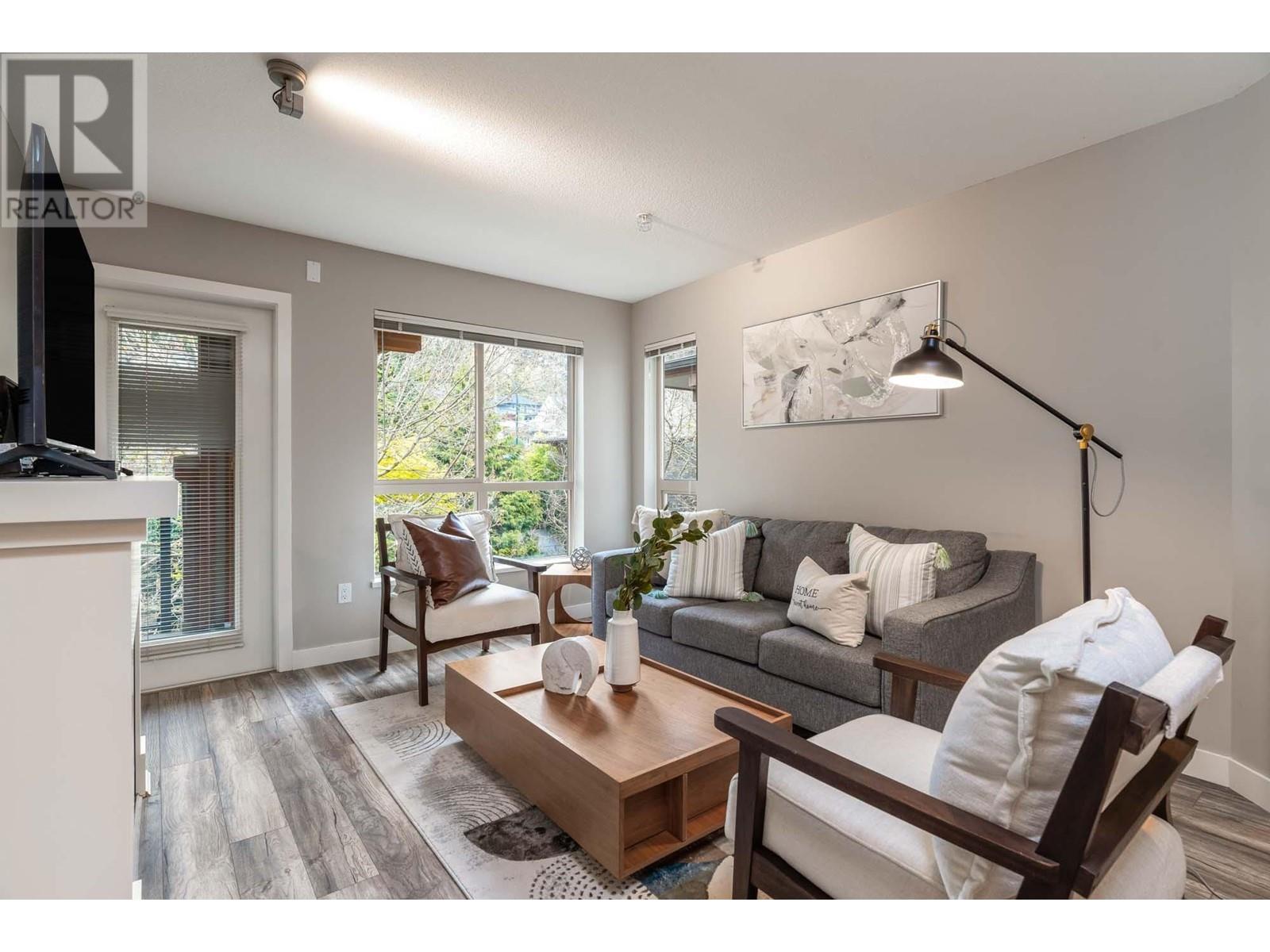 320 1633 Mackay Avenue, North Vancouver, British Columbia  V7P 0A2 - Photo 2 - R2976319