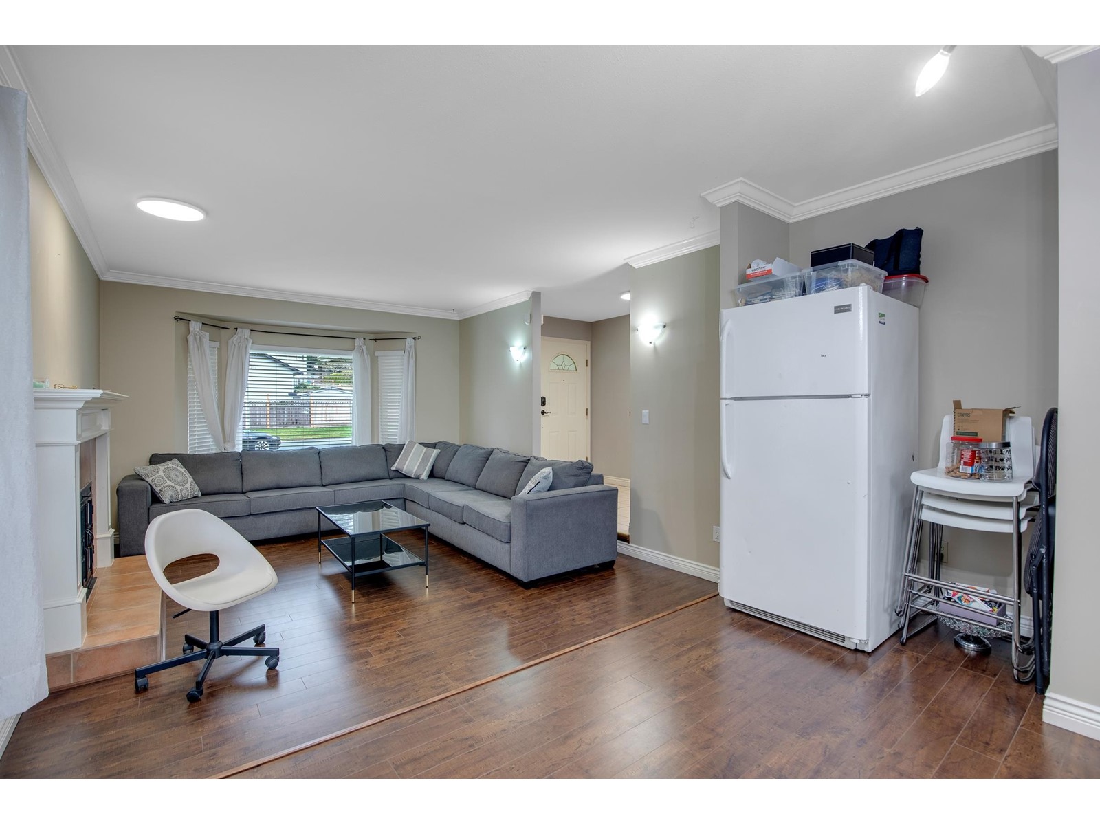 6960 143a Street, Surrey, British Columbia  V3W 0E3 - Photo 4 - R2976169
