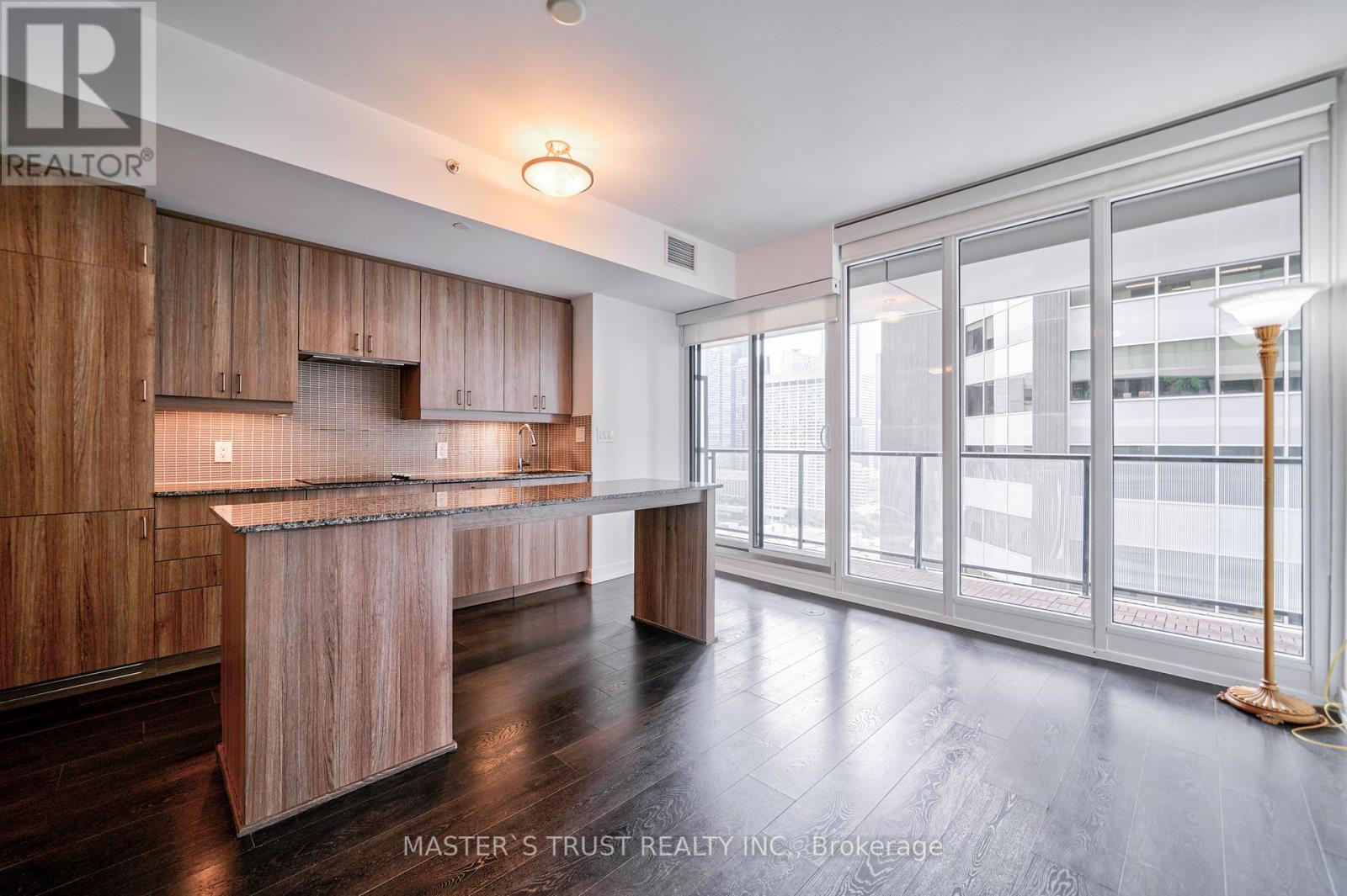 2307 - 426 University Avenue, Toronto, Ontario  M5G 1S9 - Photo 9 - C12027577