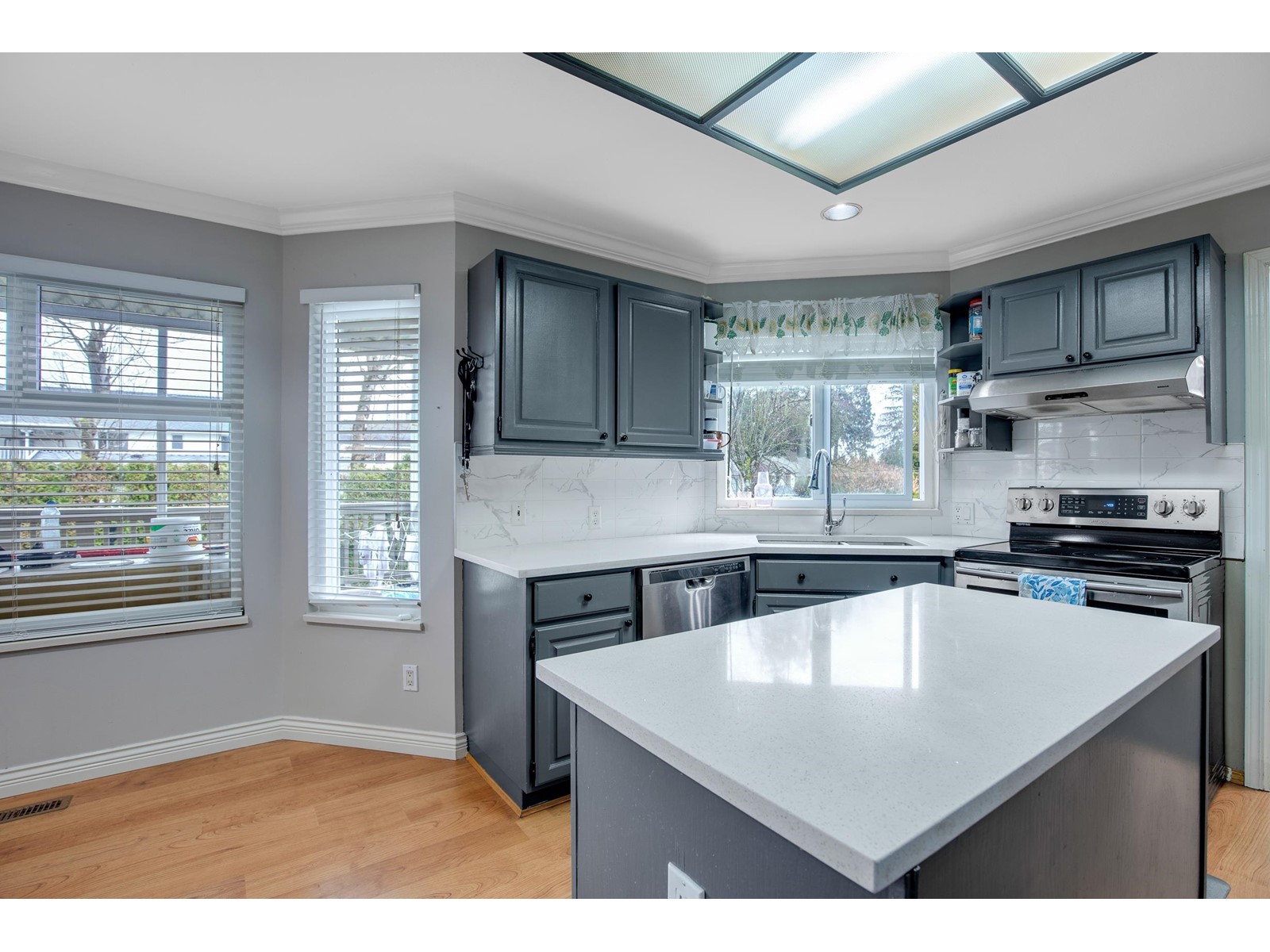 6960 143a Street, Surrey, British Columbia  V3W 0E3 - Photo 10 - R2976169