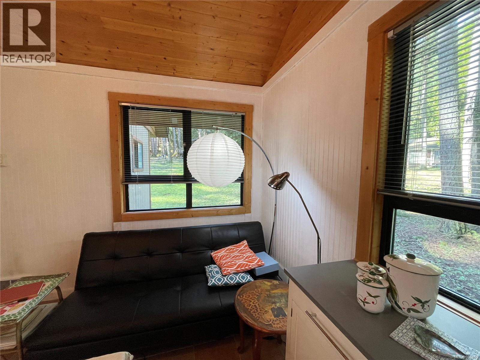 685 Weathers Way, Mudge Island, British Columbia  V0R 1X0 - Photo 25 - 988455