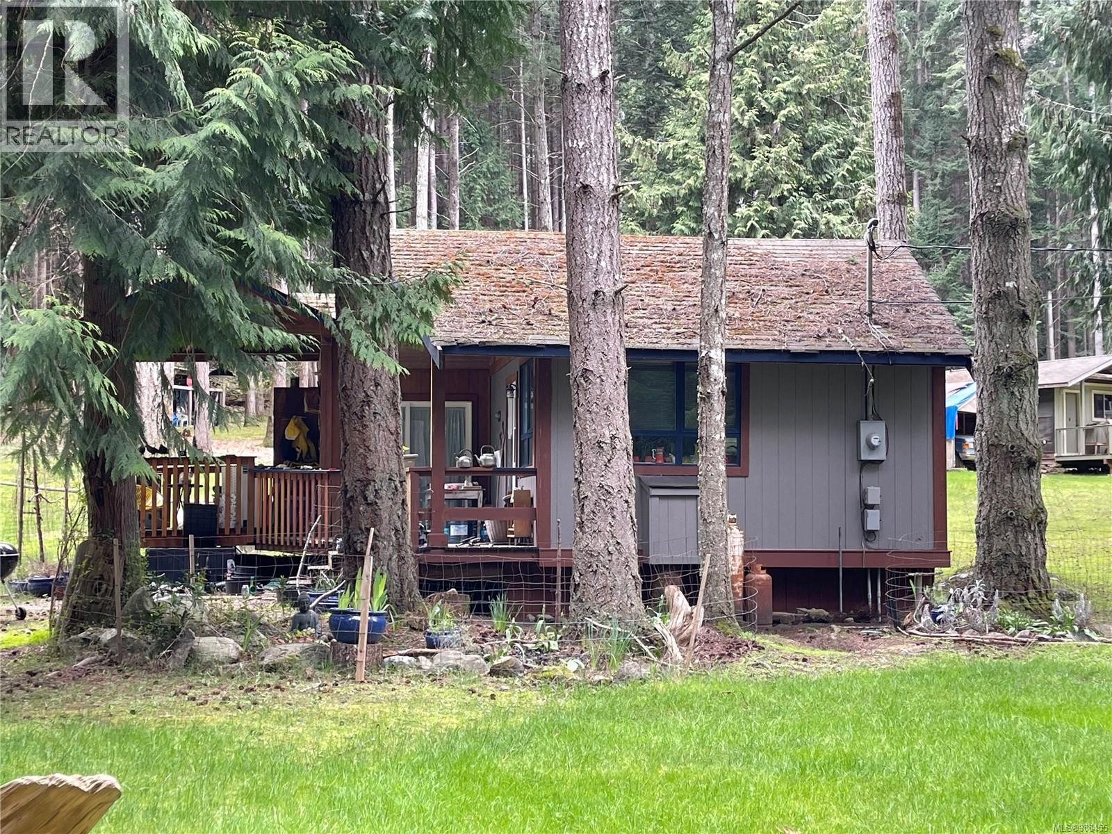 685 Weathers Way, Mudge Island, British Columbia  V0R 1X0 - Photo 11 - 988455