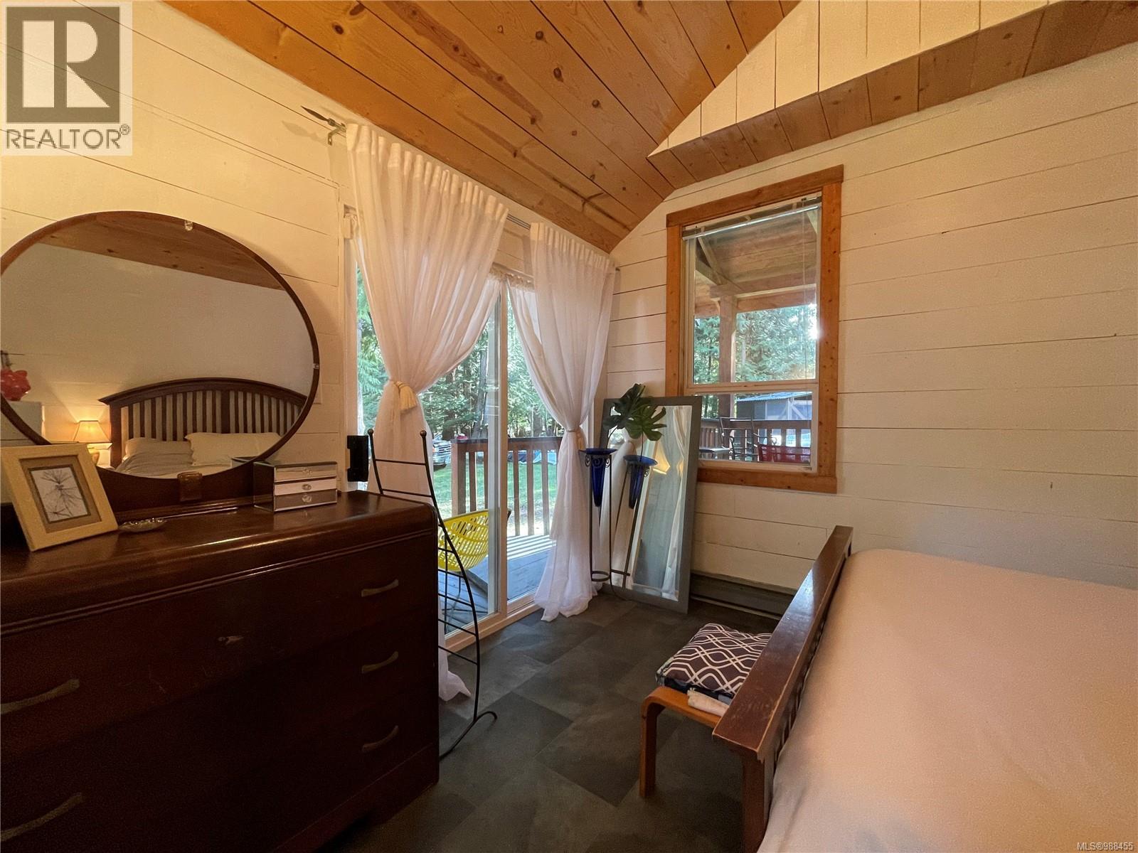 685 Weathers Way, Mudge Island, British Columbia  V0R 1X0 - Photo 38 - 988455