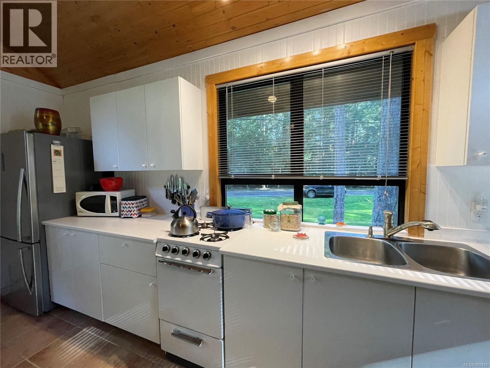 685 Weathers Way, Mudge Island, British Columbia  V0R 1X0 - Photo 20 - 988455