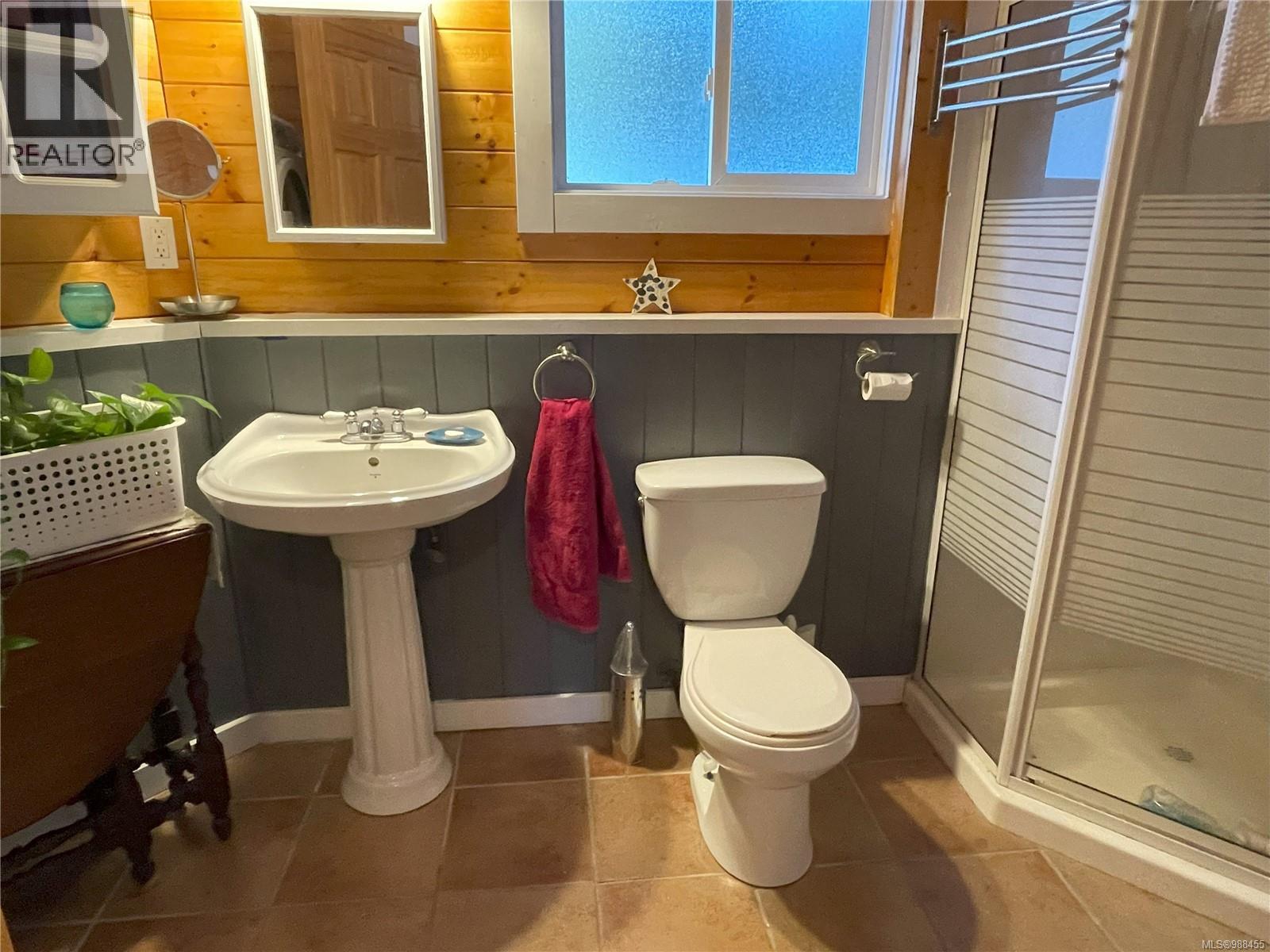 685 Weathers Way, Mudge Island, British Columbia  V0R 1X0 - Photo 30 - 988455