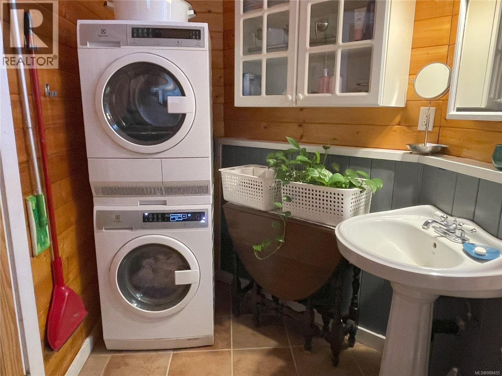 685 Weathers Way, Mudge Island, British Columbia  V0R 1X0 - Photo 34 - 988455