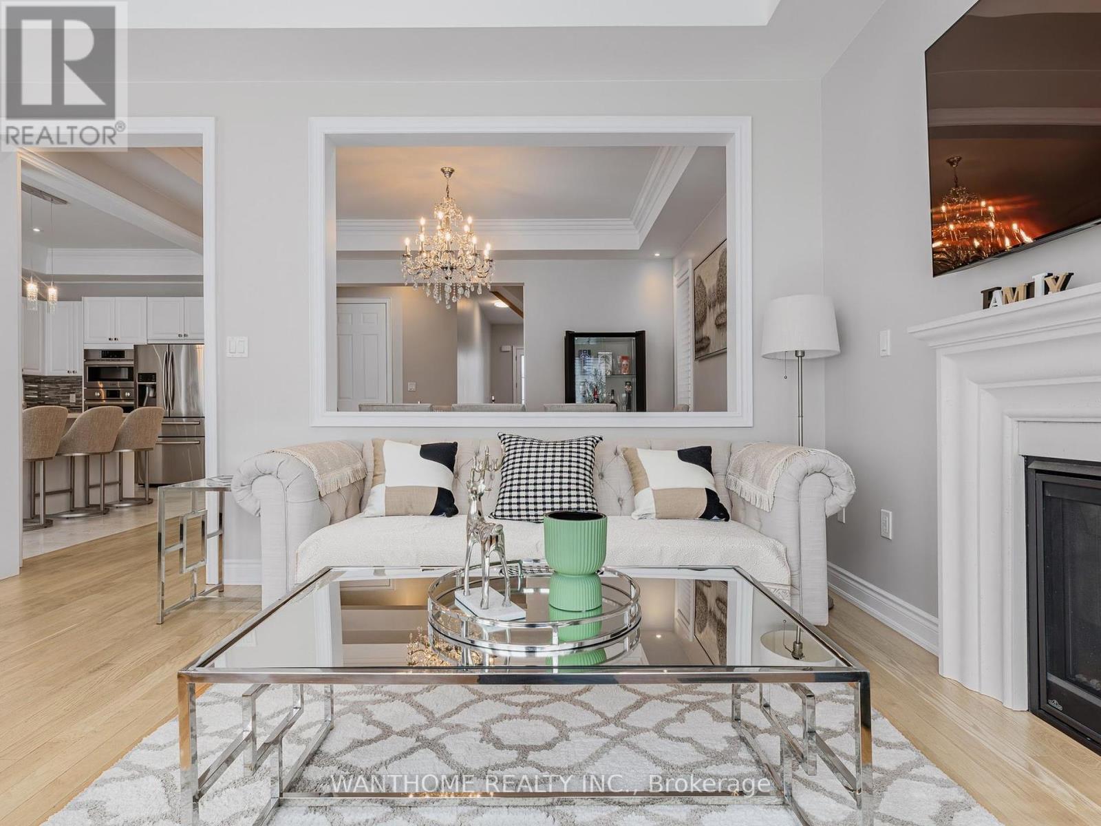 Property at 45 GIARDINA CRESCENT image 3