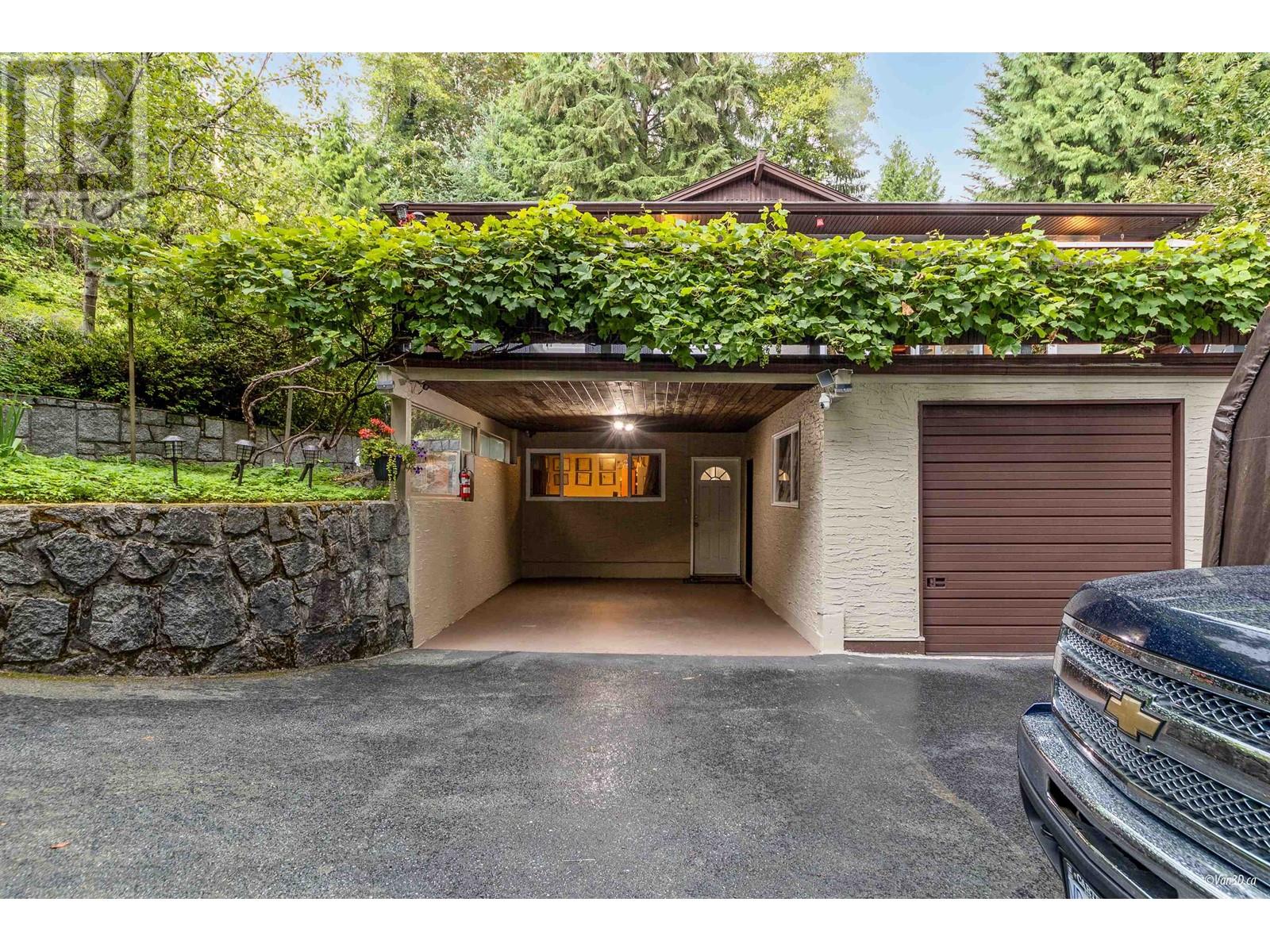 4540 Mountain Highway, North Vancouver, British Columbia  V7K 2K6 - Photo 39 - R2979519