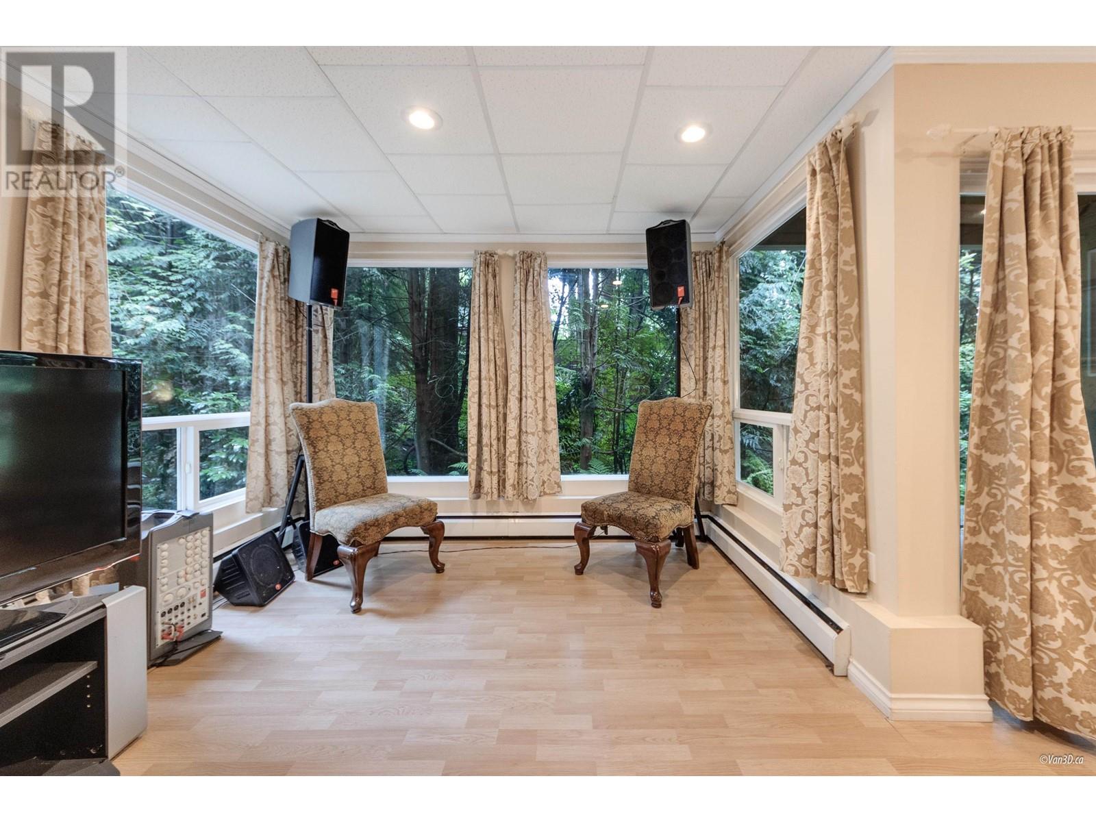 4540 Mountain Highway, North Vancouver, British Columbia  V7K 2K6 - Photo 30 - R2979519