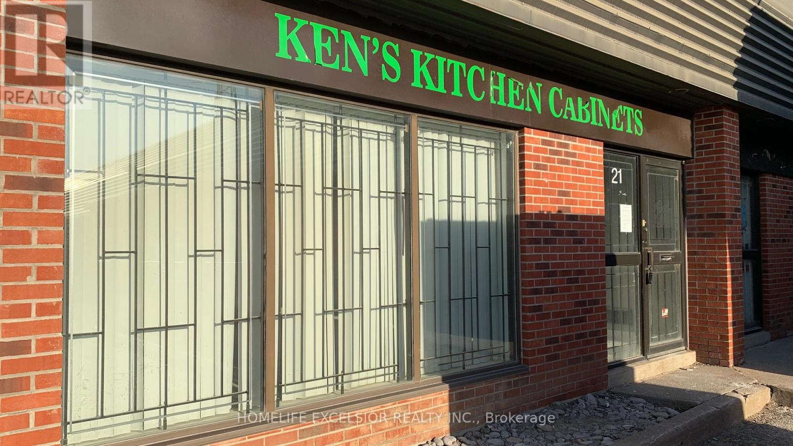 21 - 825 Denison Street, Markham, Ontario  L3R 5E4 - Photo 2 - N12027611