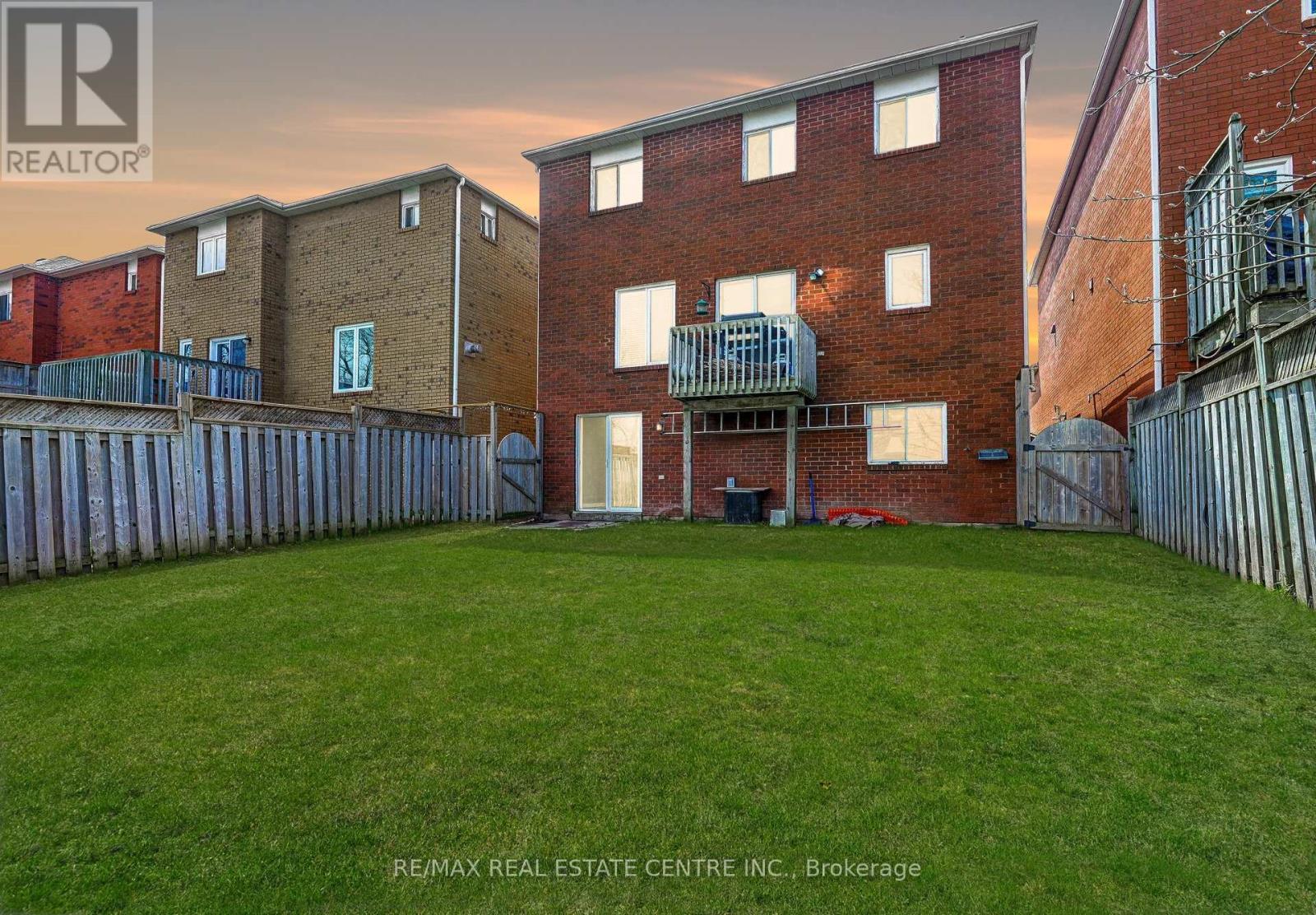 Property at 226 HOWARD CRESCENT image 5