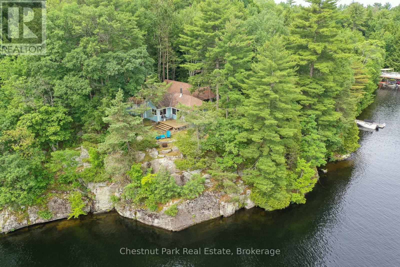 26 Island 26lm, Gravenhurst, Ontario  P1P 1R2 - Photo 2 - X12027647