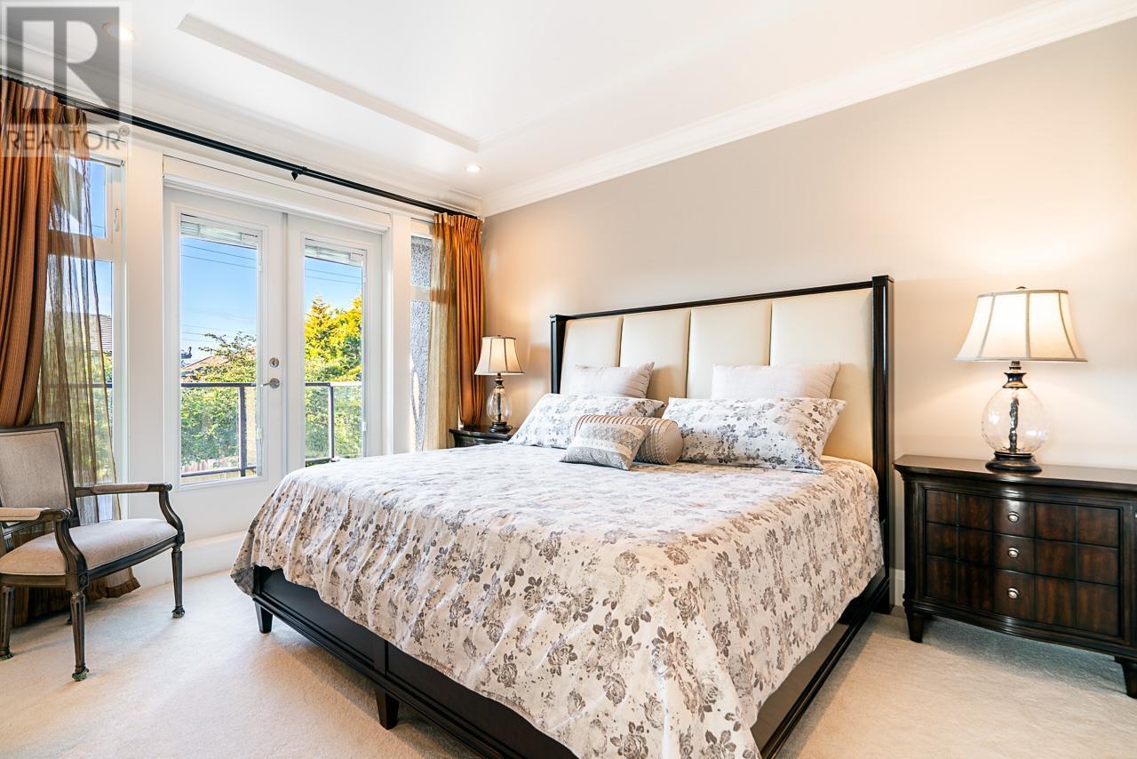 Listing Picture 22 of 25 : 7471 BROADMOOR BOULEVARD, Richmond / 烈治文 - 魯藝地產 Yvonne Lu Group - MLS Medallion Club Member